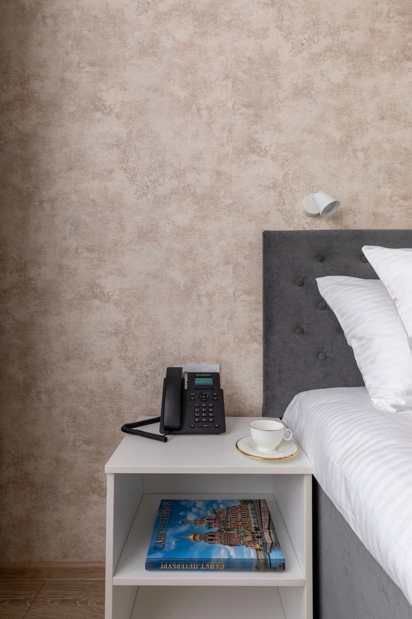 Номер стандарт бизнес с 1 двуспальной кроватью