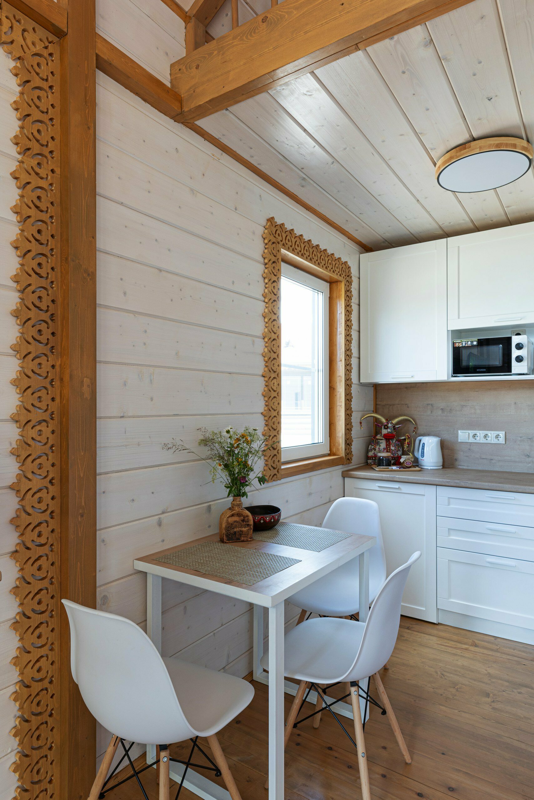 Дом с видом на озеро