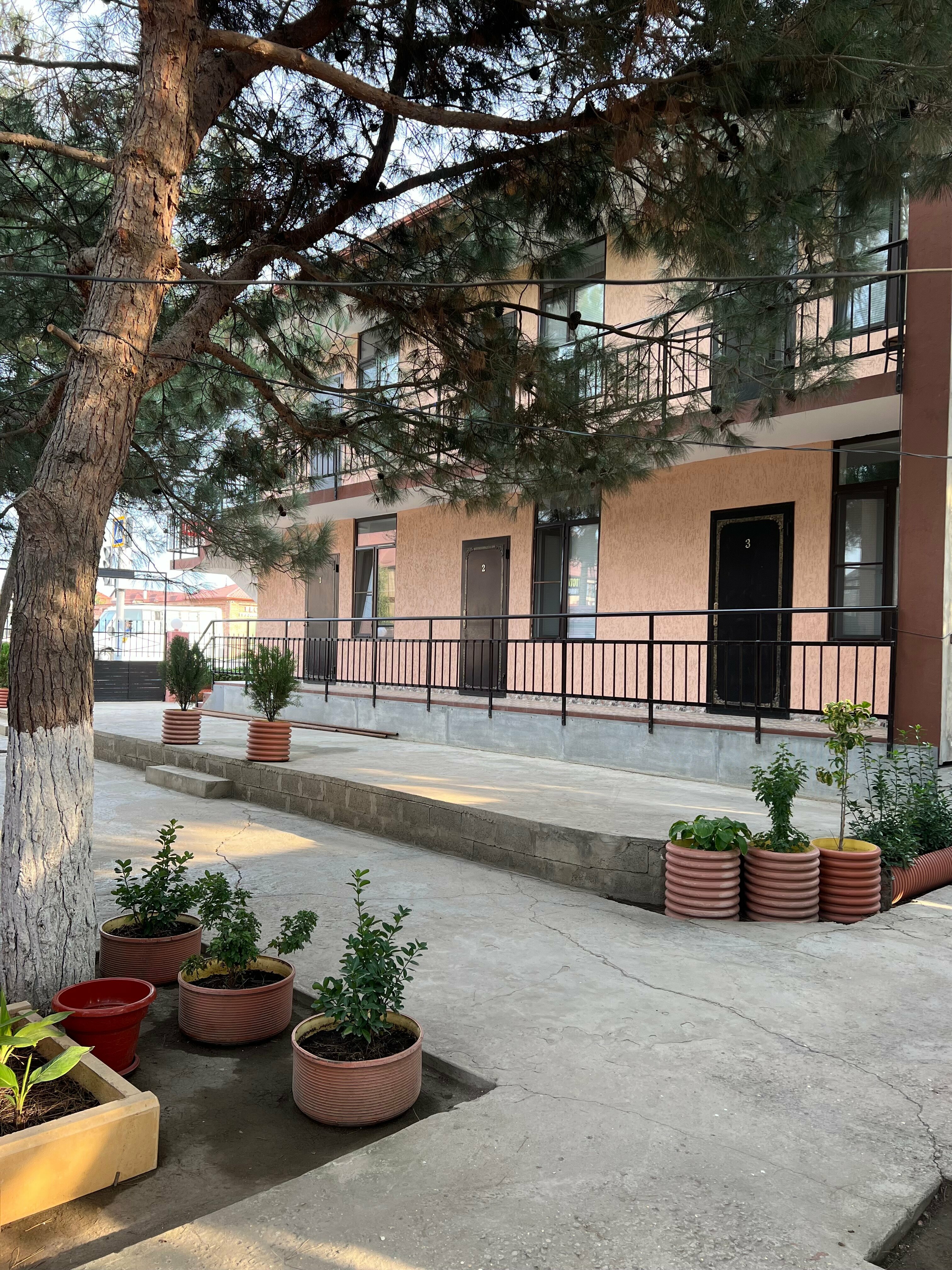 Cемейный номер с собственной ванной комнатой