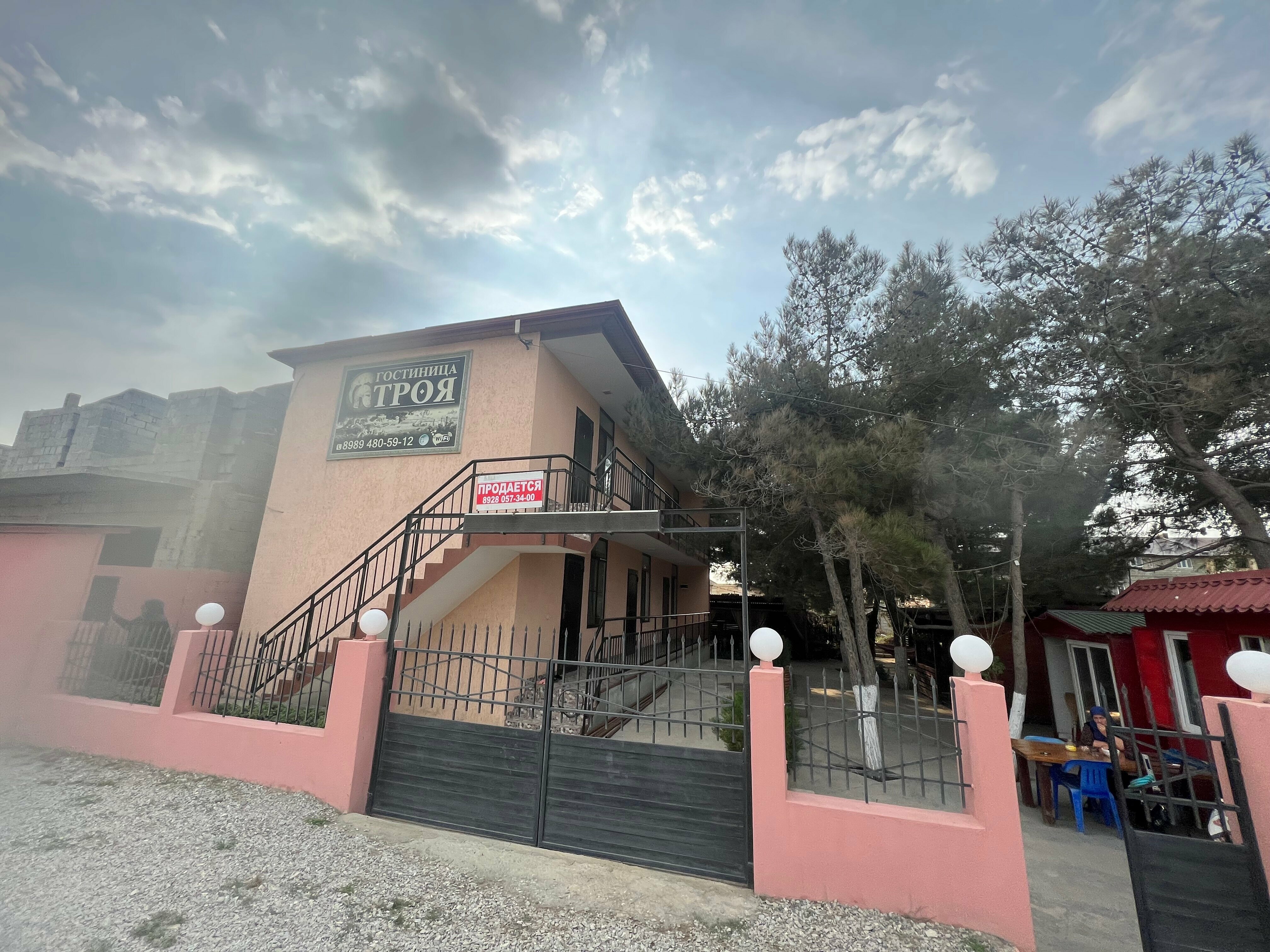 Cемейный номер с собственной ванной комнатой