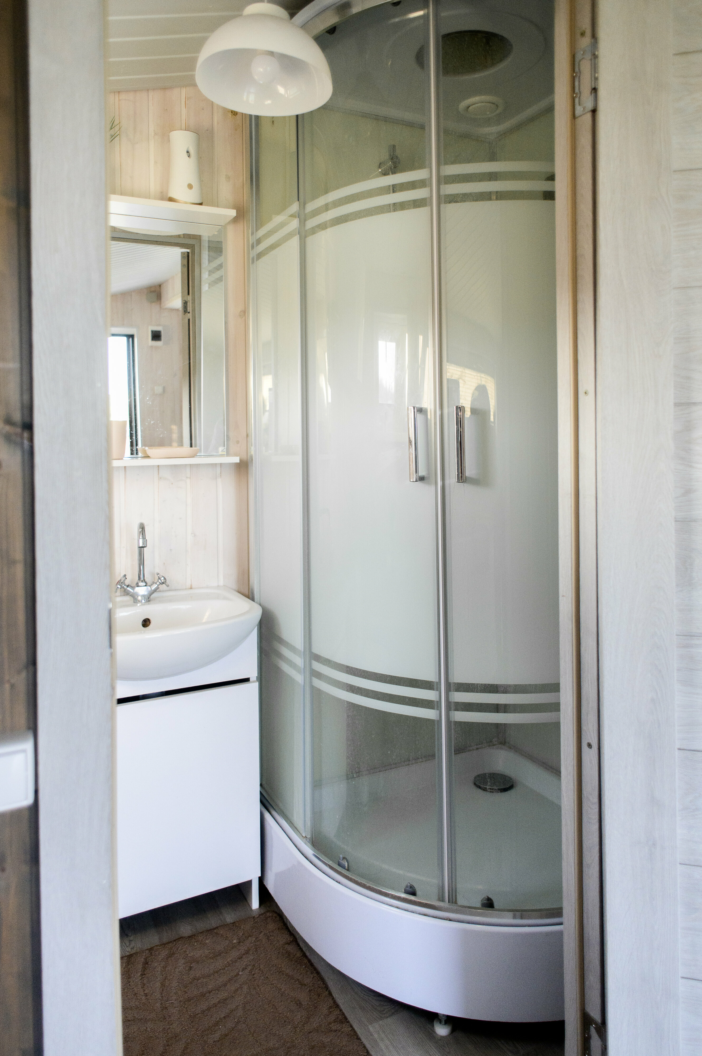 Семейный номер с видом на сад