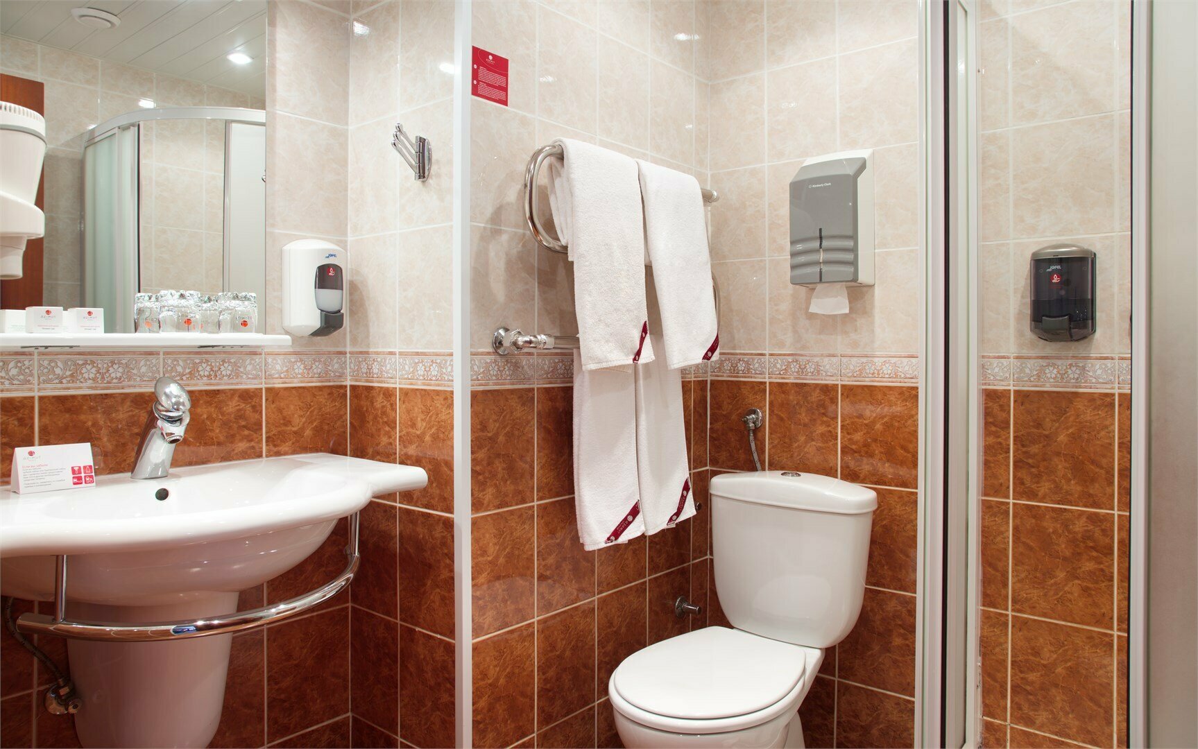 Стандарт Улучшенный с одной большой кроватью