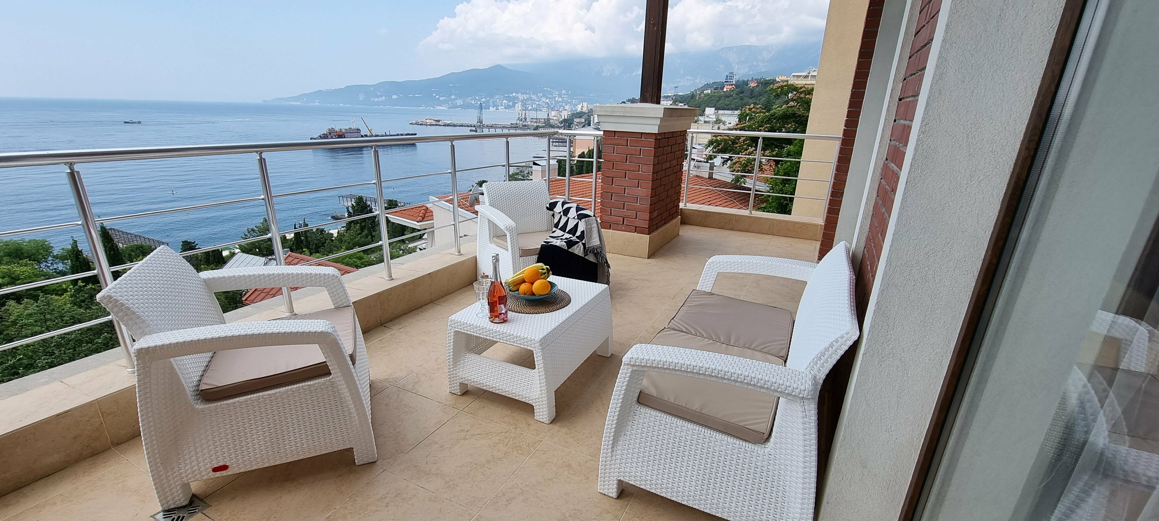 Двухуровневые апартаменты