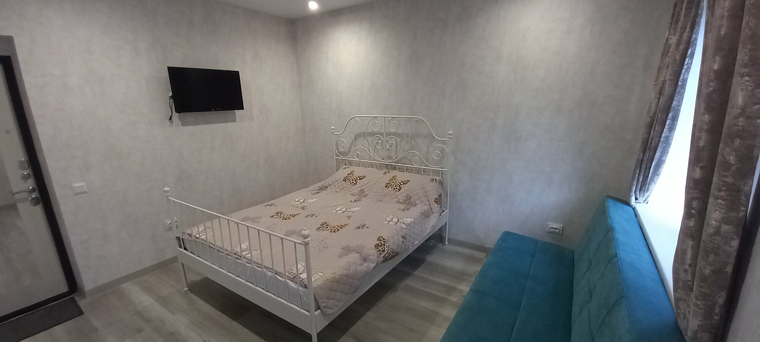 Четырехместный номер с видом на сад