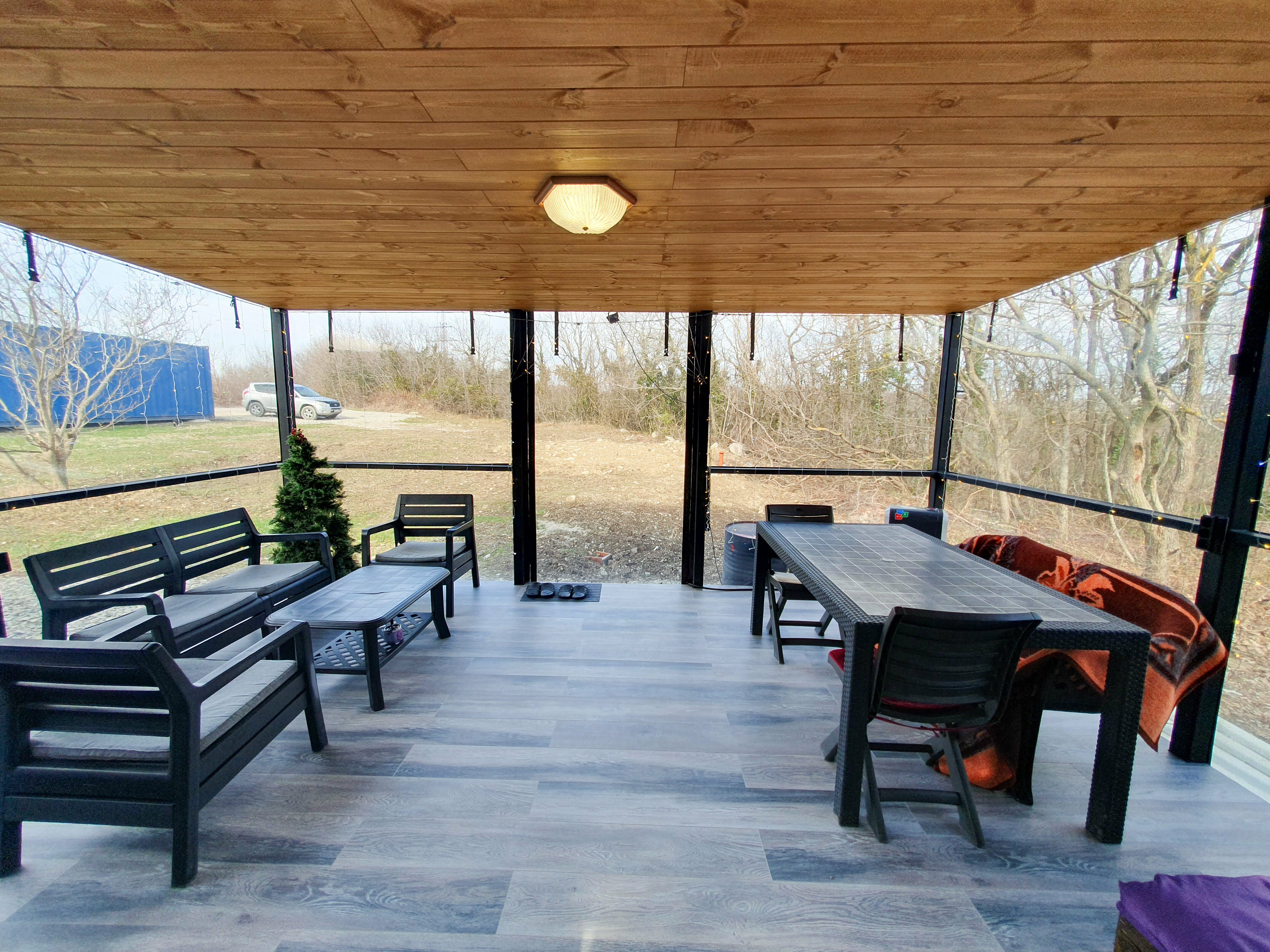 Дом с видом на лес