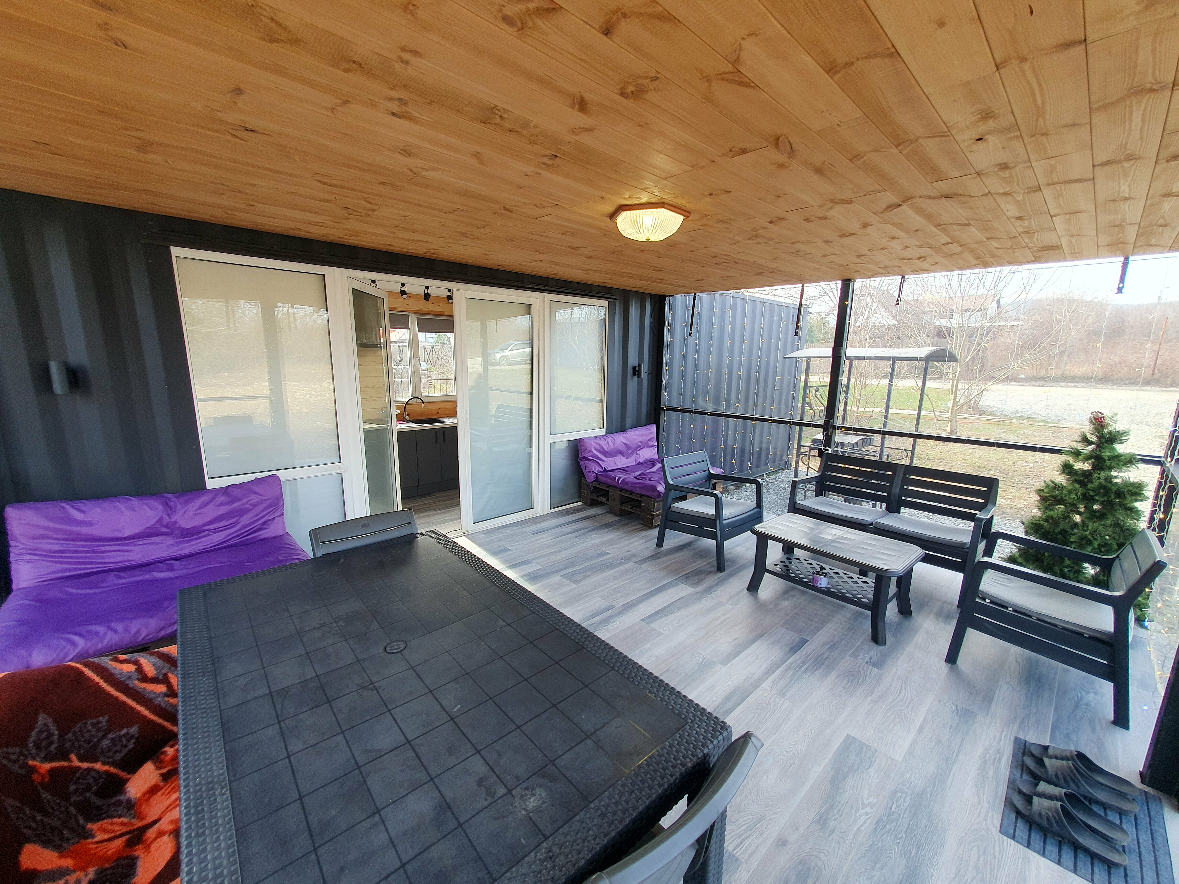 Дом с видом на лес