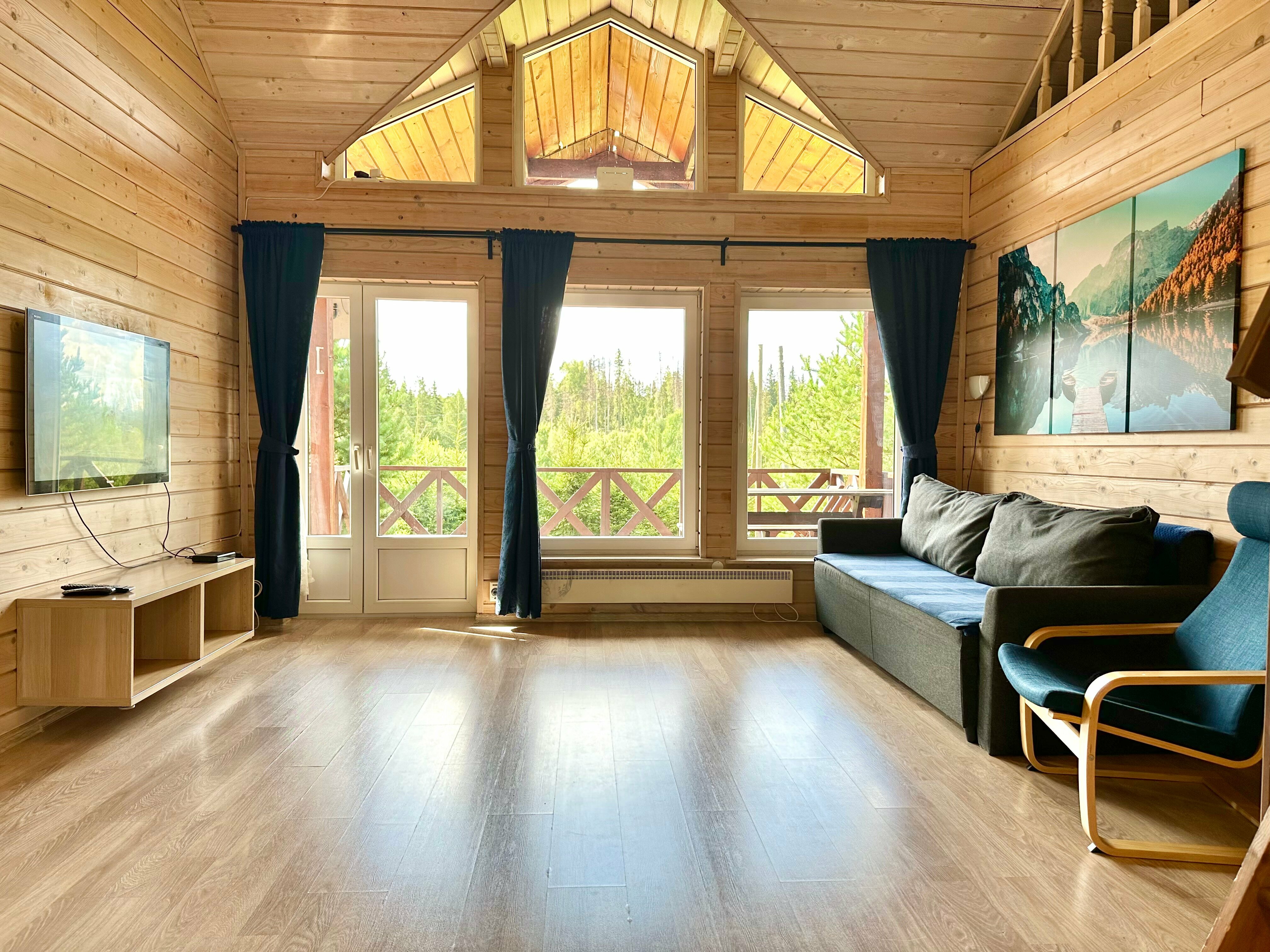 Коттедж с 4 спальнями, с сауной, 2 санузлами, на 8(+4) чел.