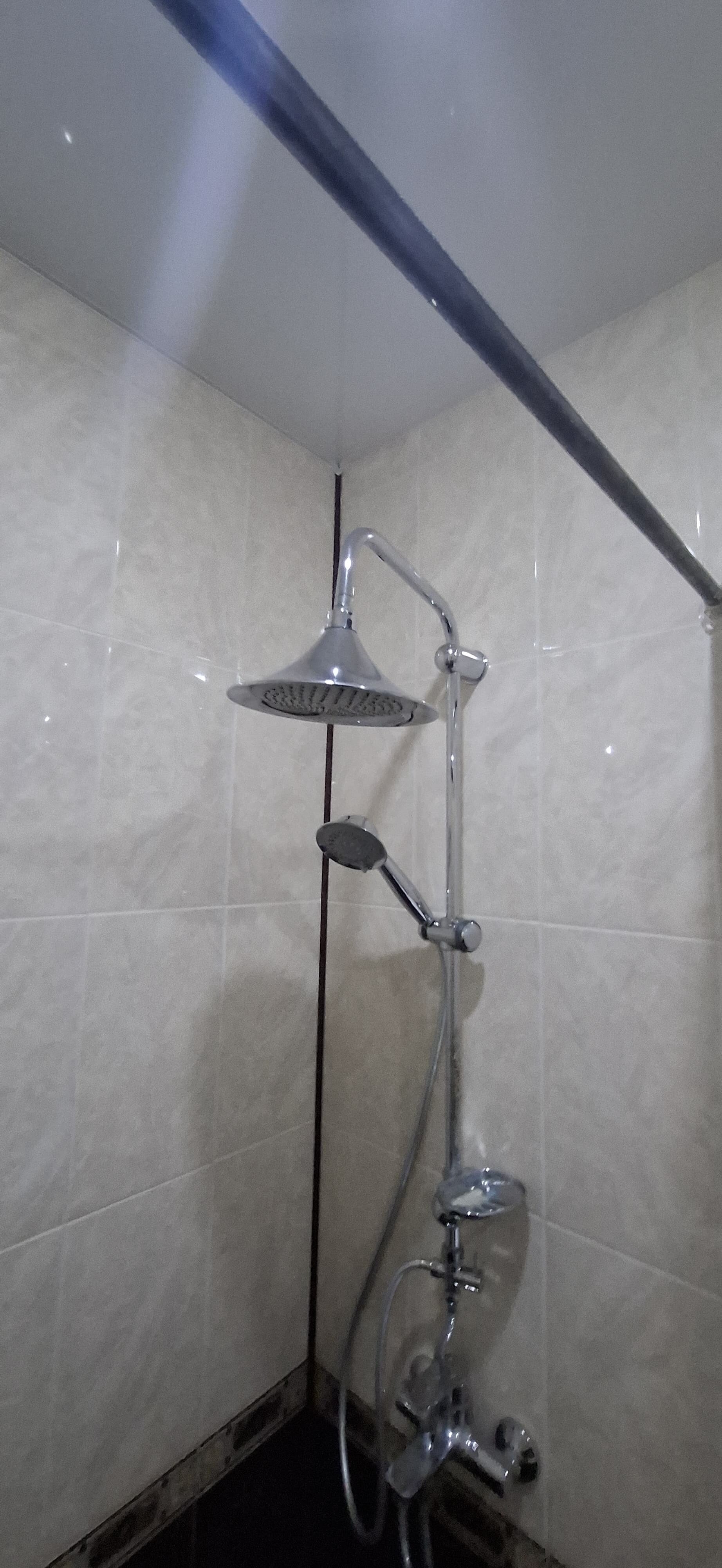 Четырехместный номер с ванной комнатой