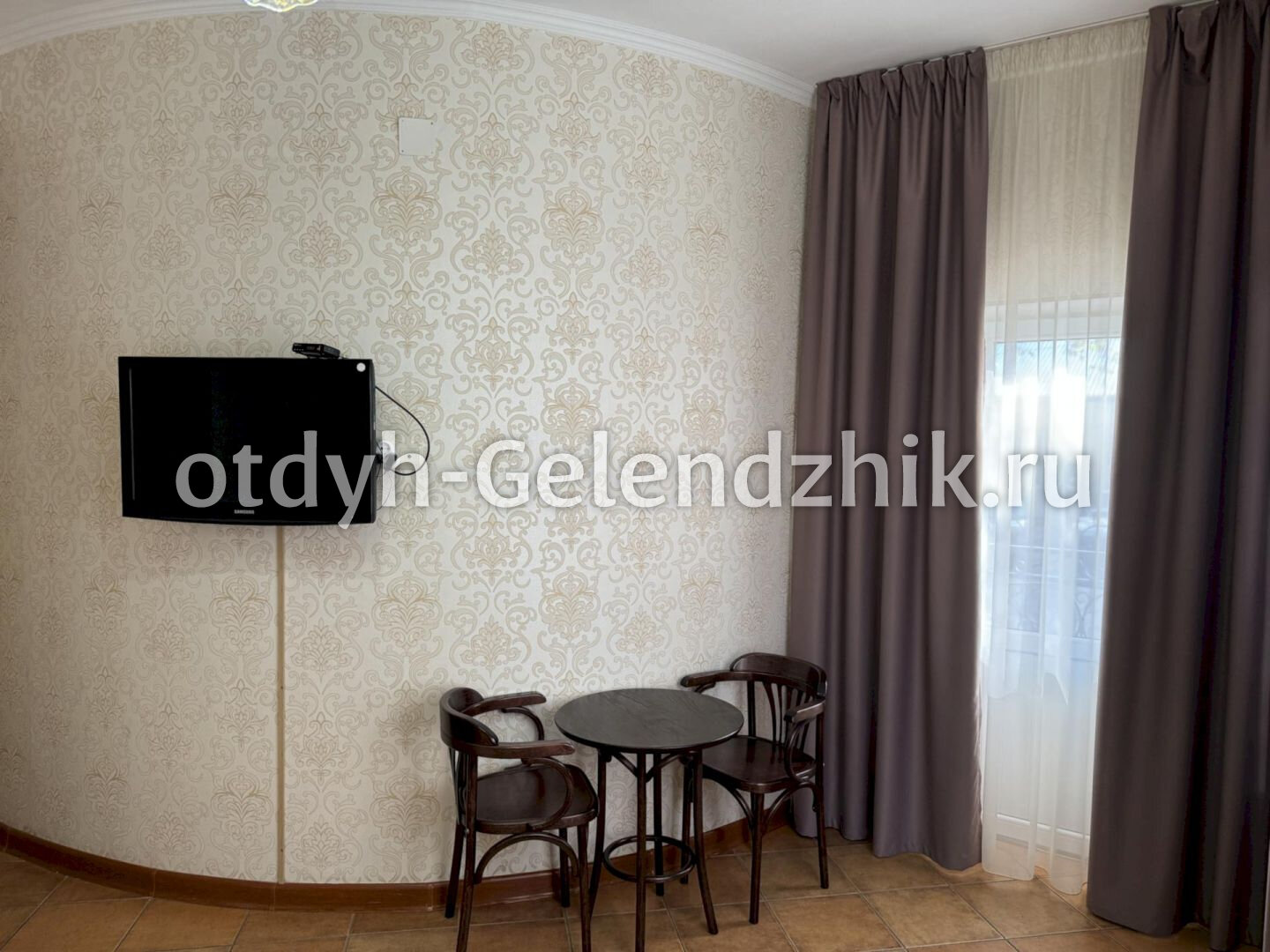 №1 Семейный Двухкомнатный номер с балконом