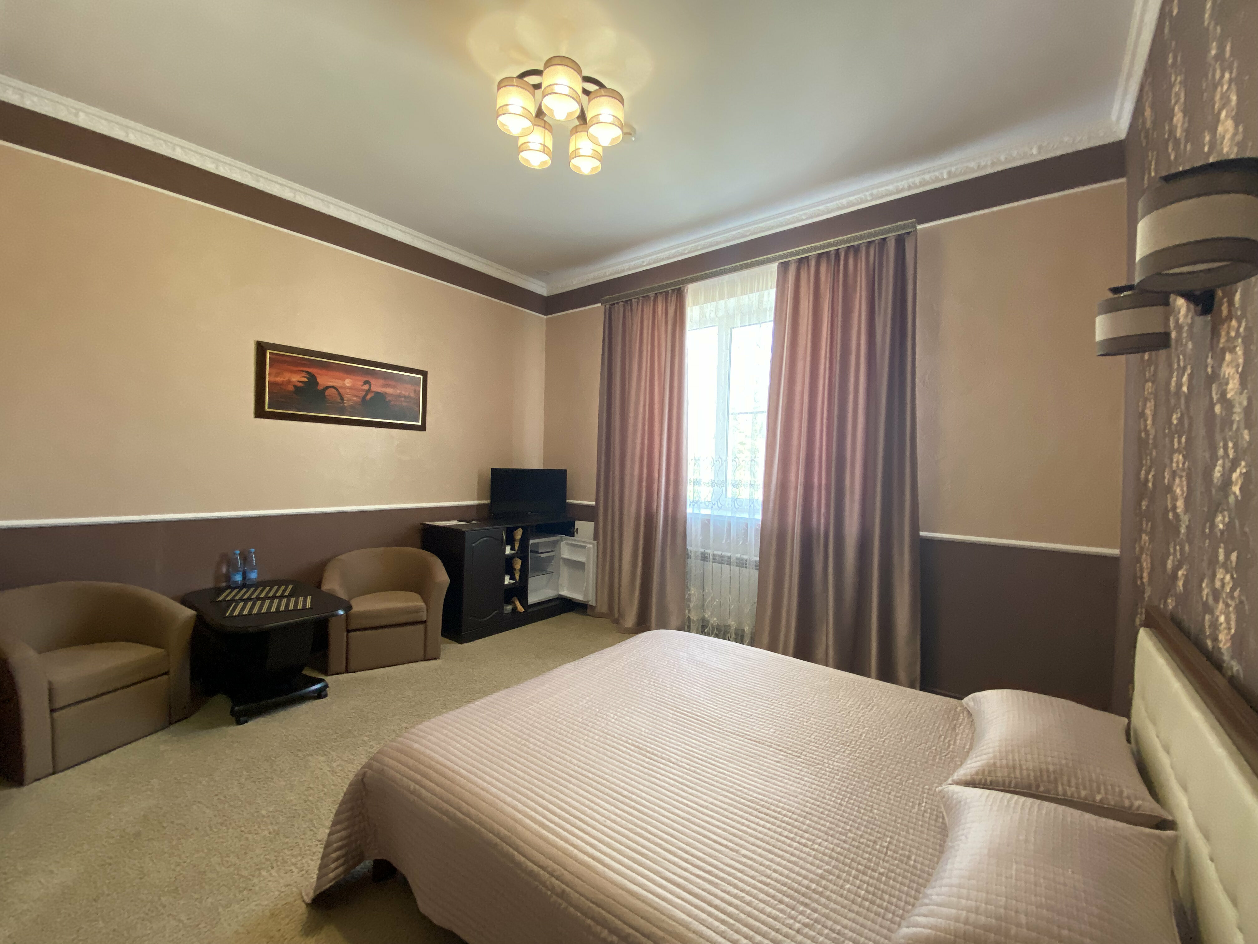 Однокомнатный двухместный номер с двухспальной кроватью