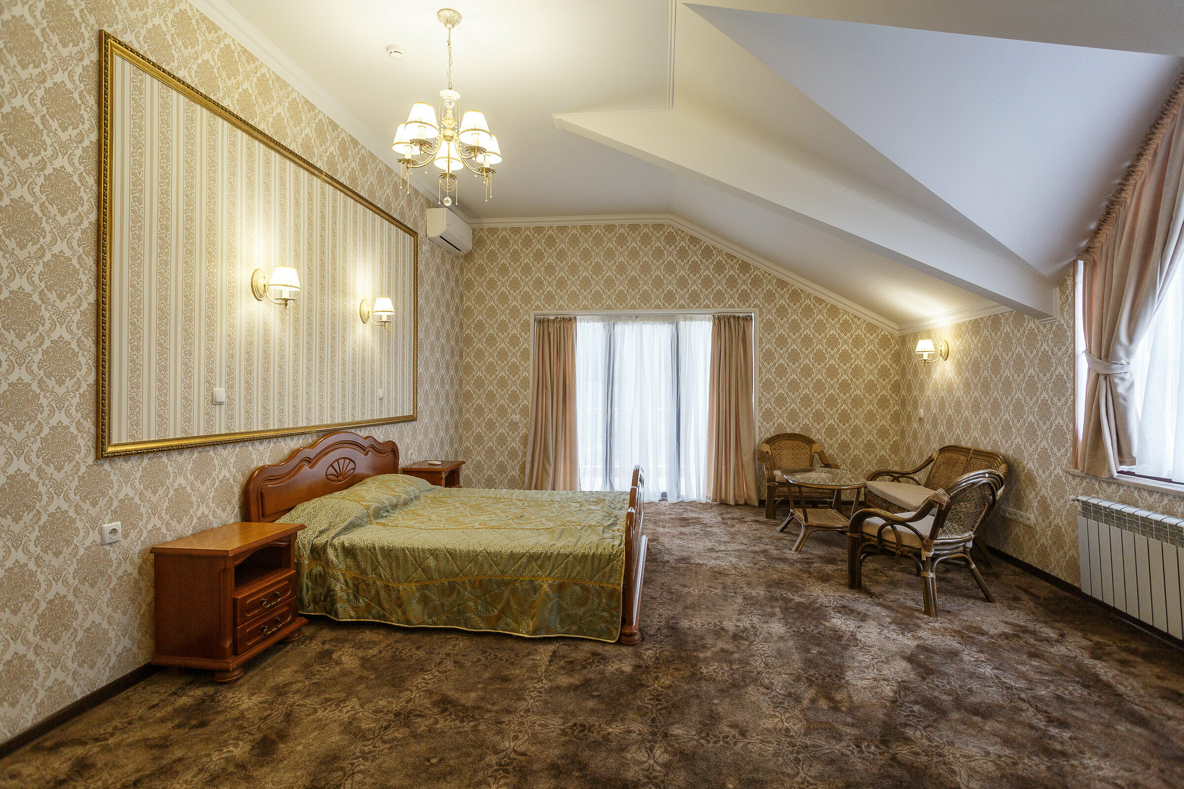 Улучшенный люкс