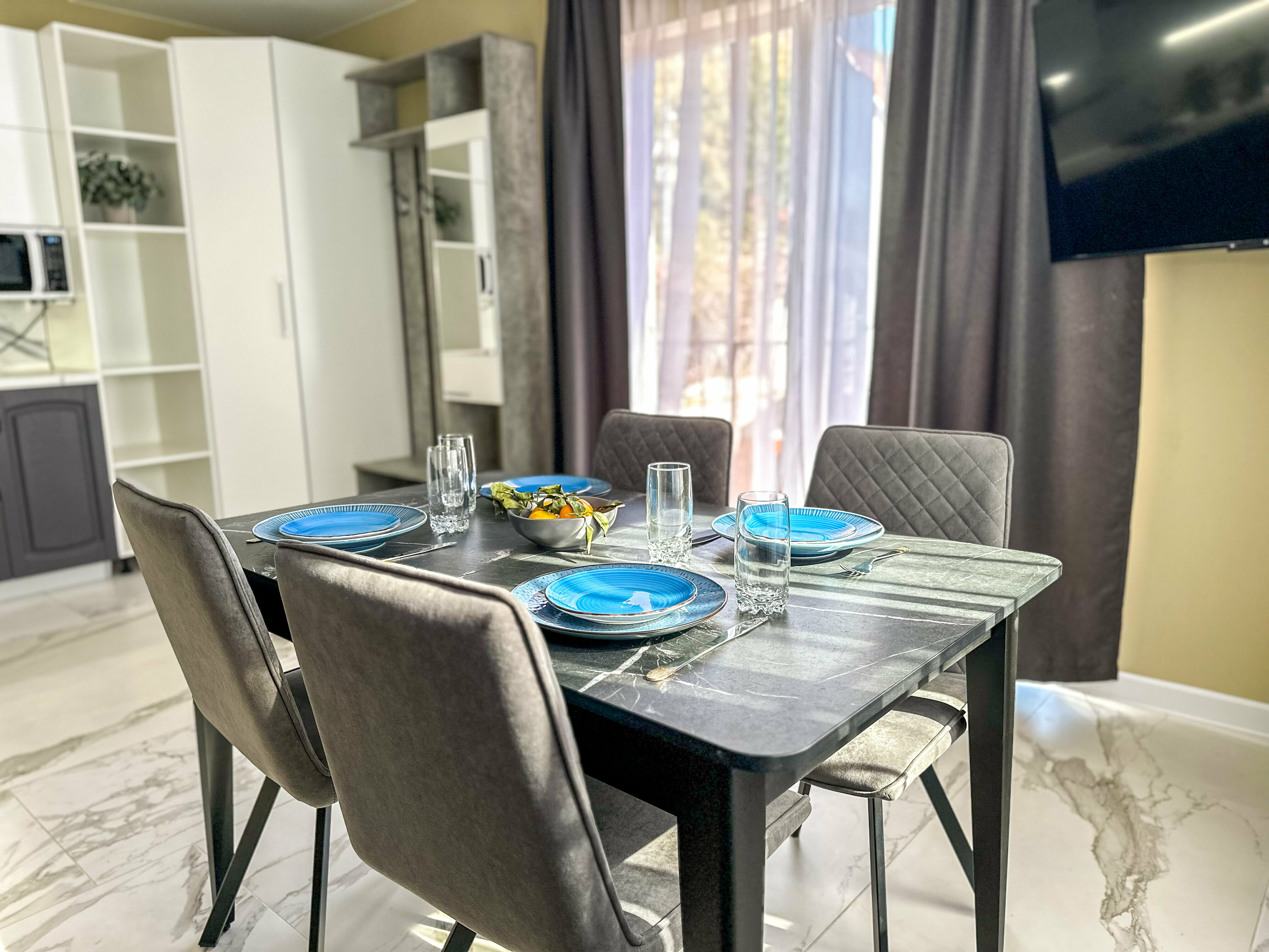 Четырехместный номер с видом на горы