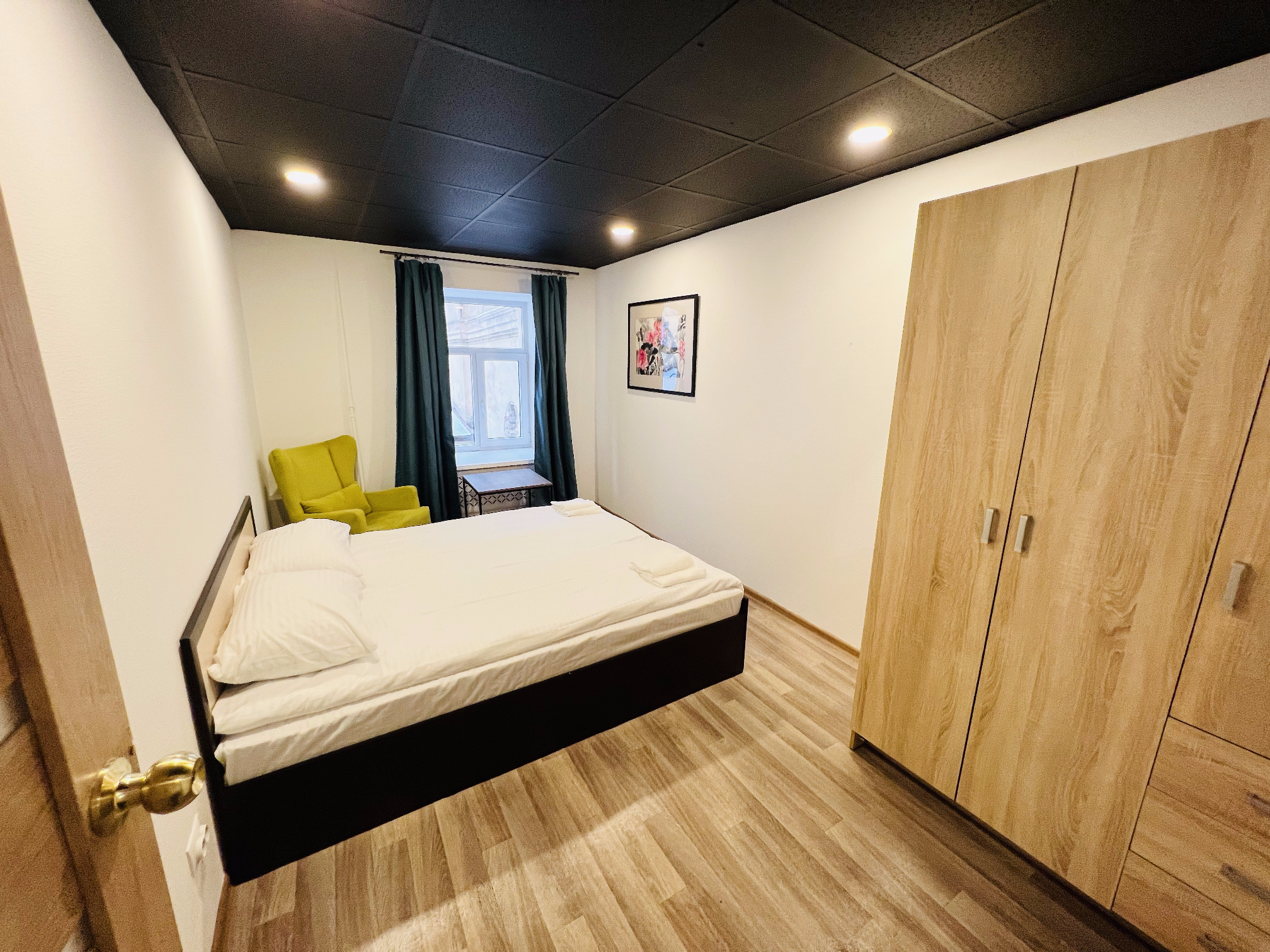 Двухместный номер с 1 кроватью и общей ванной комнатой