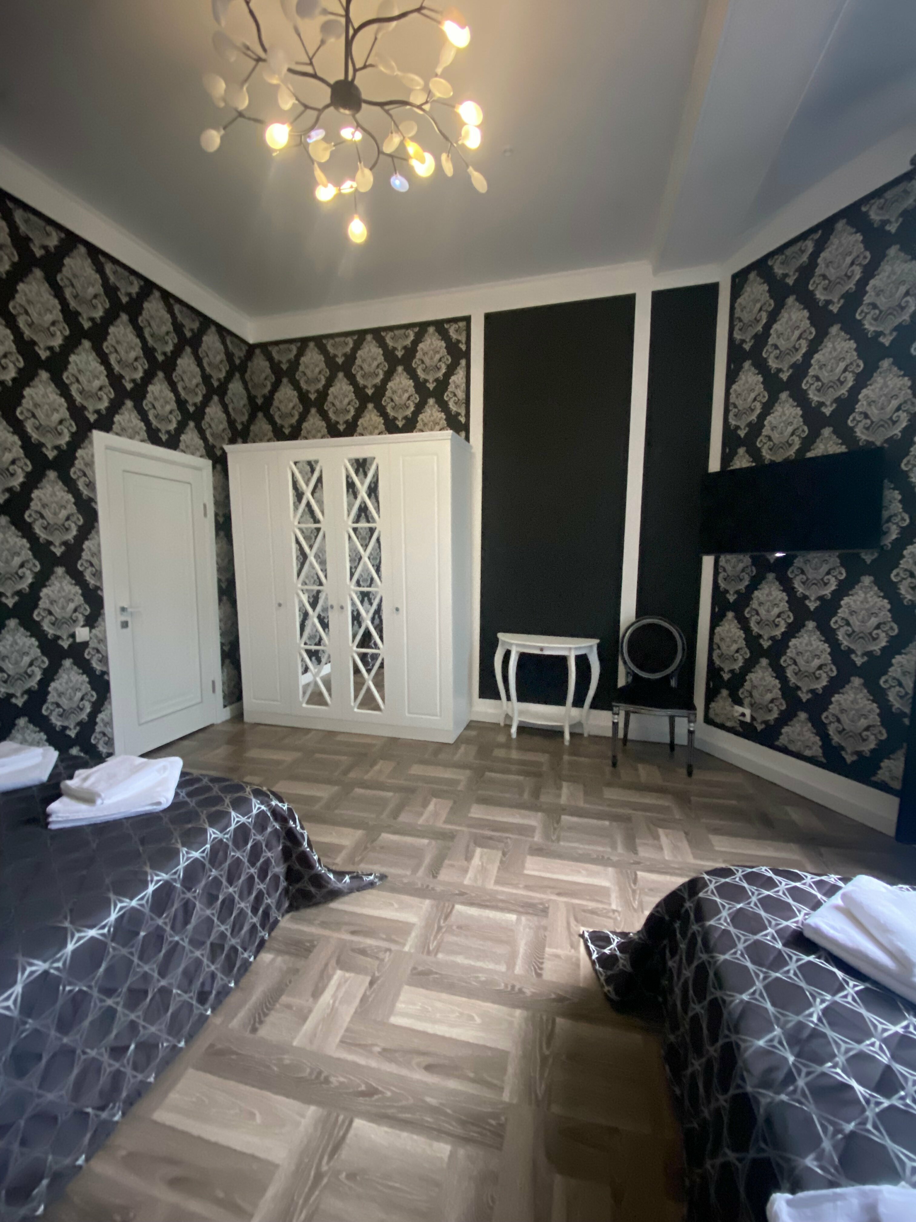 Четырехместный номер с видом на горы