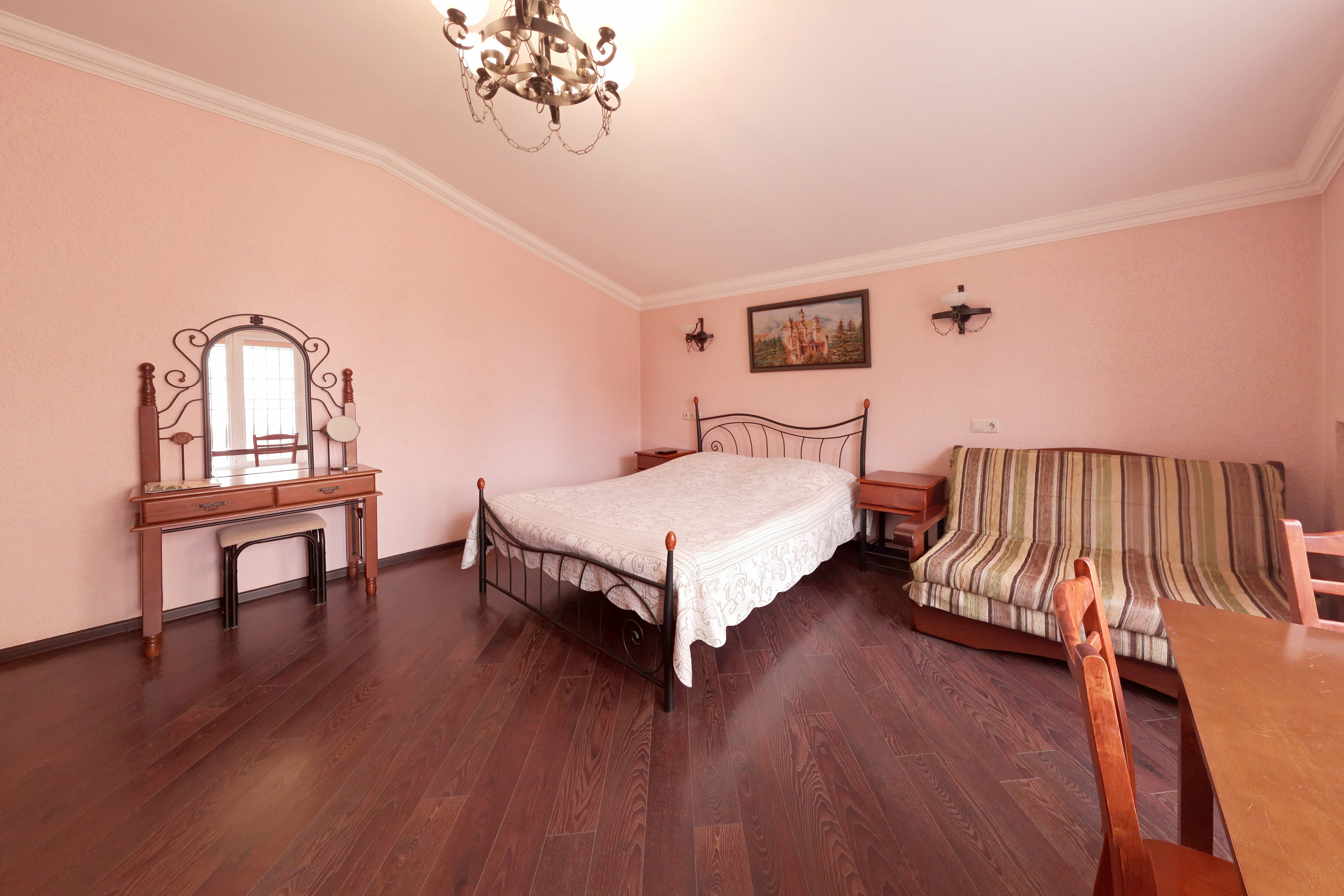 Улучшенный номер с кроватью размера «king-size»