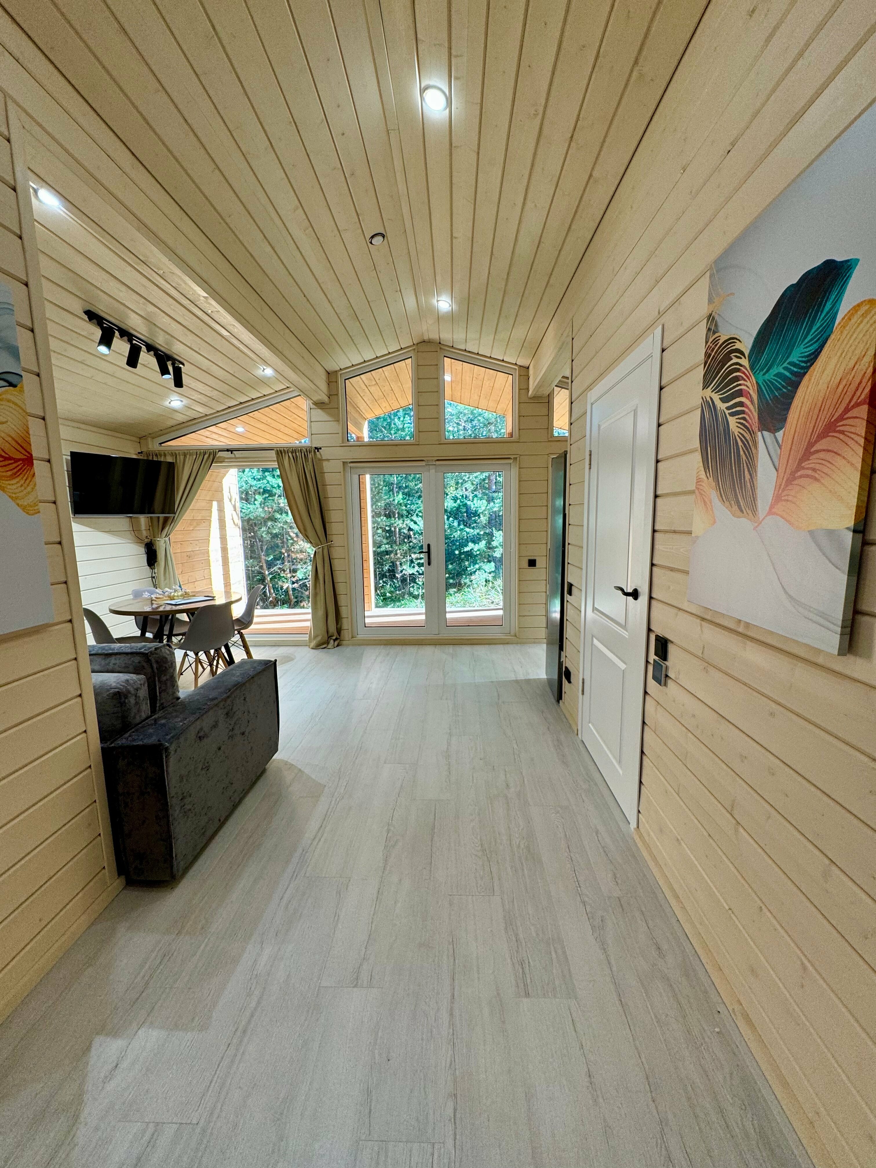 Коттедж с видом на лес