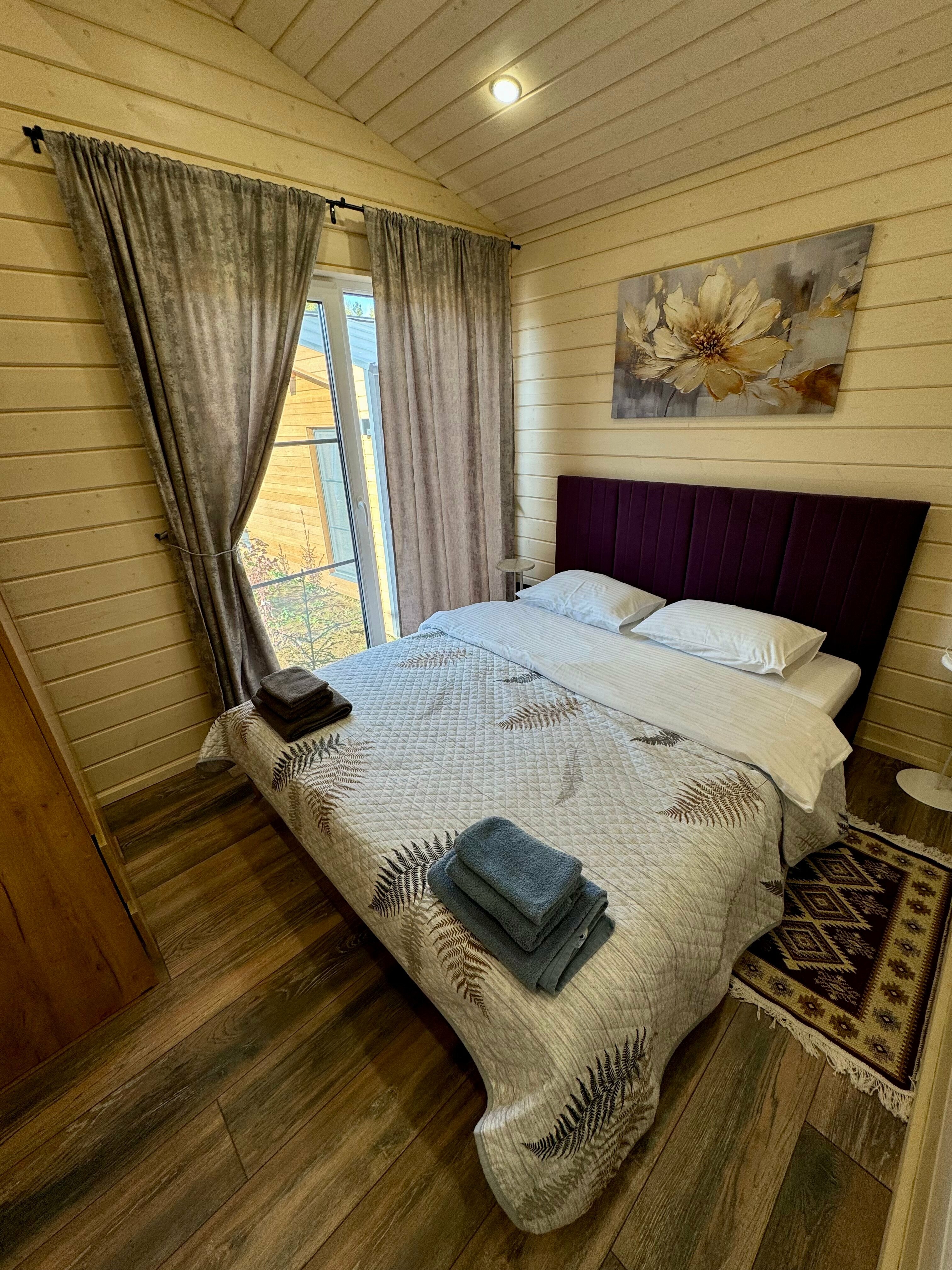 Коттедж с видом на лес