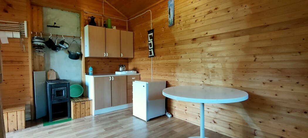 Избушка на острове