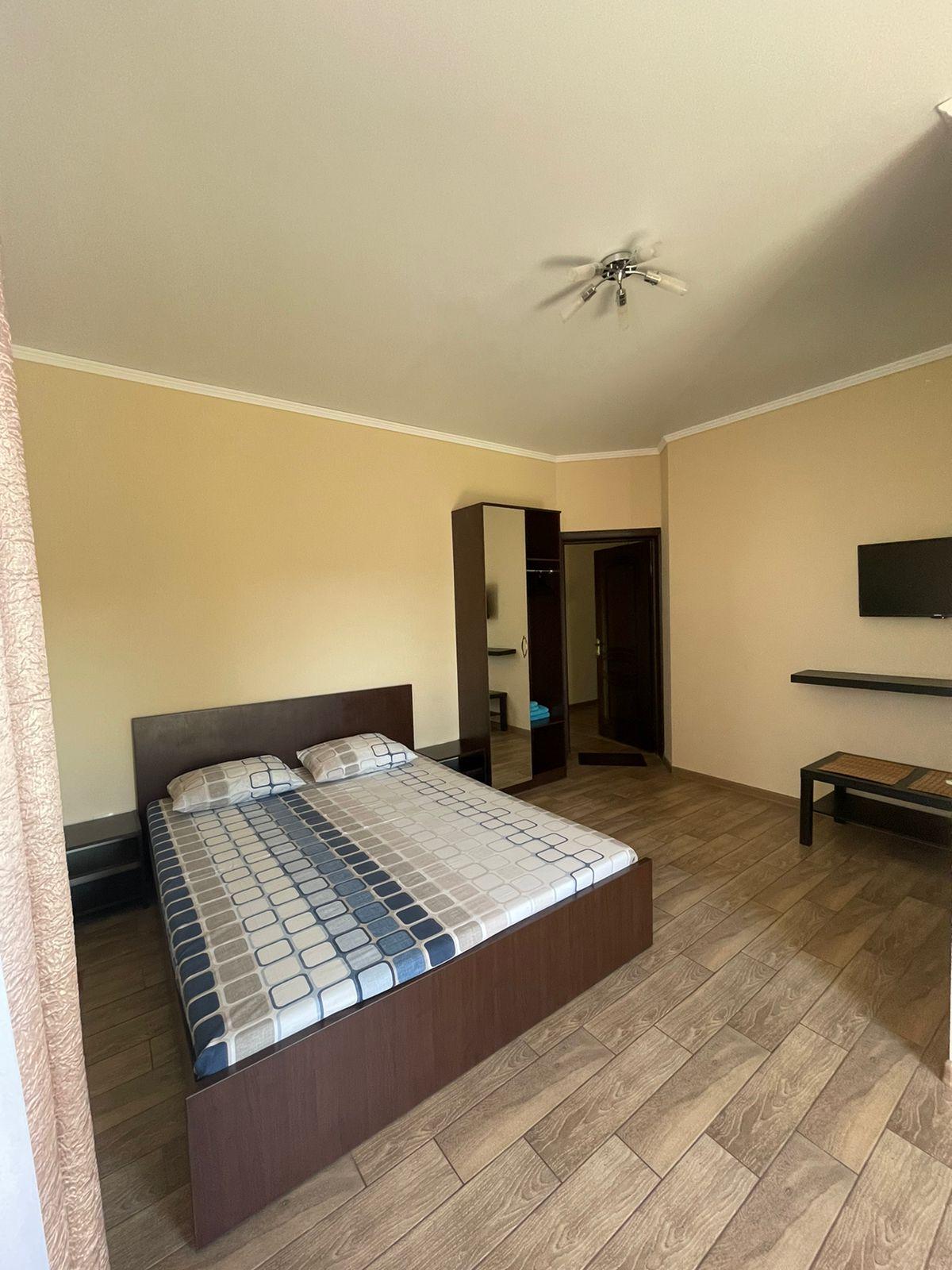 Большой двухместный номер с 1 кроватью