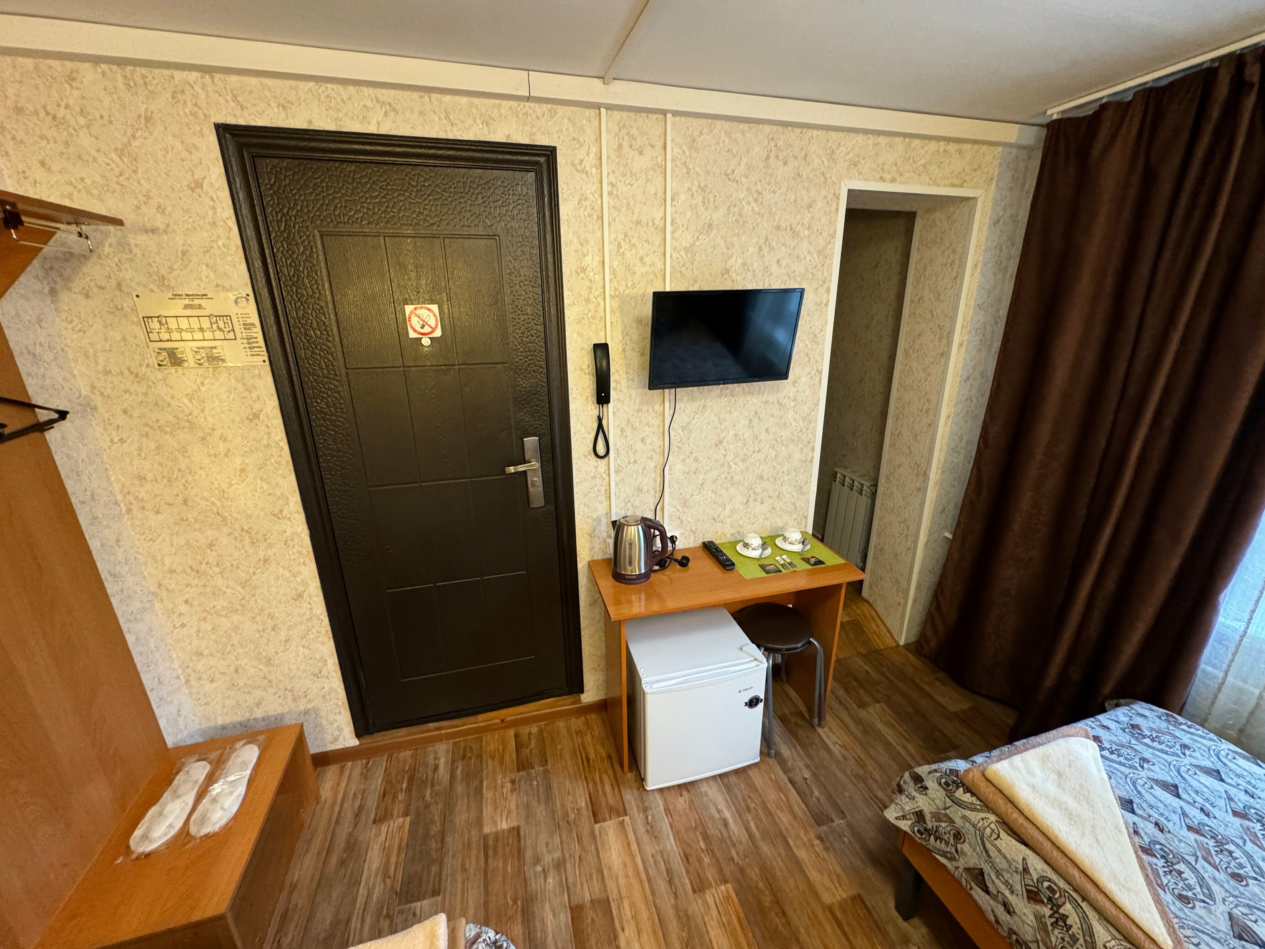 Двухместный номер с 2 отдельными кроватями и душем