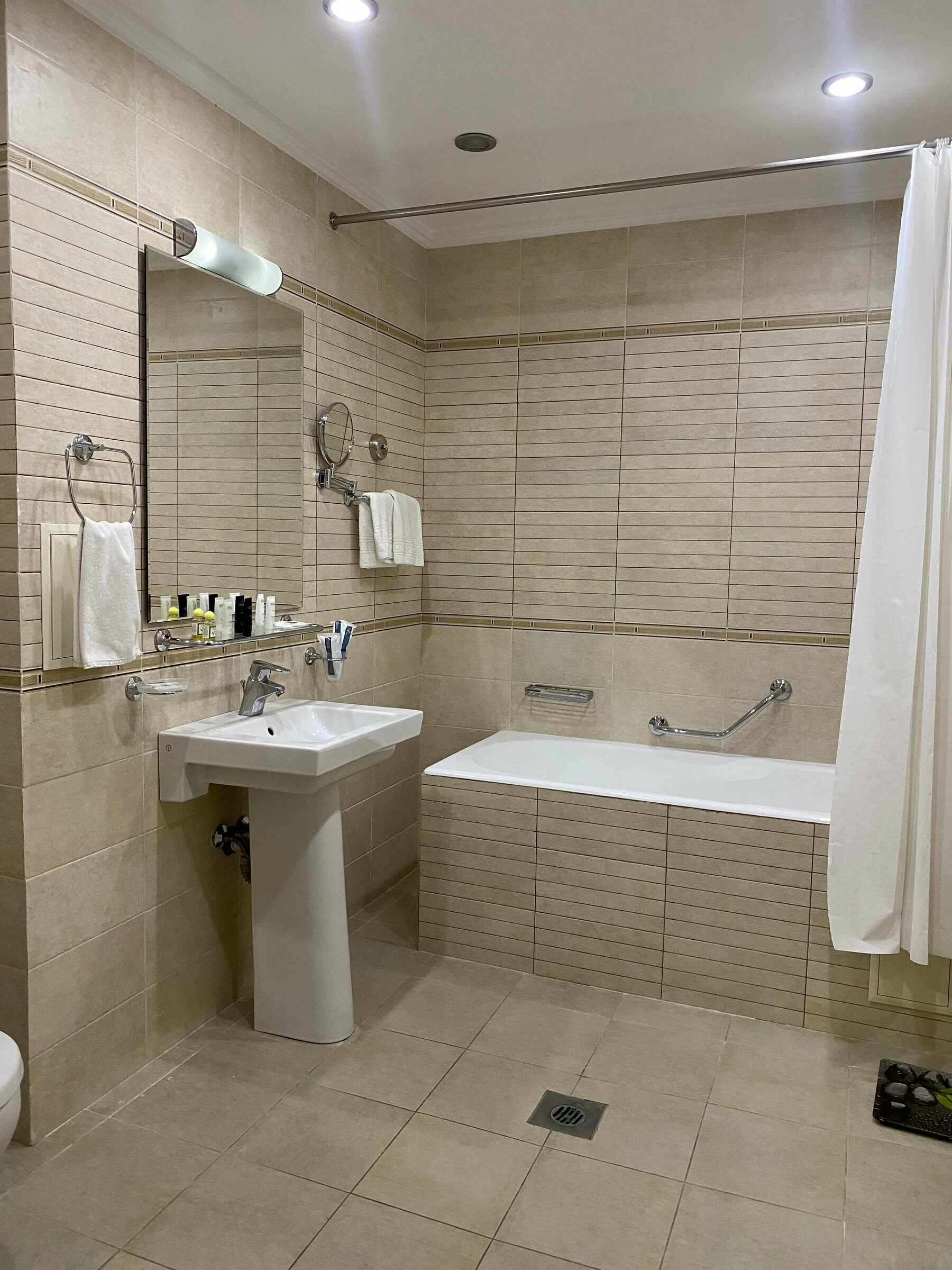 Двухуровневый четырехместный номер