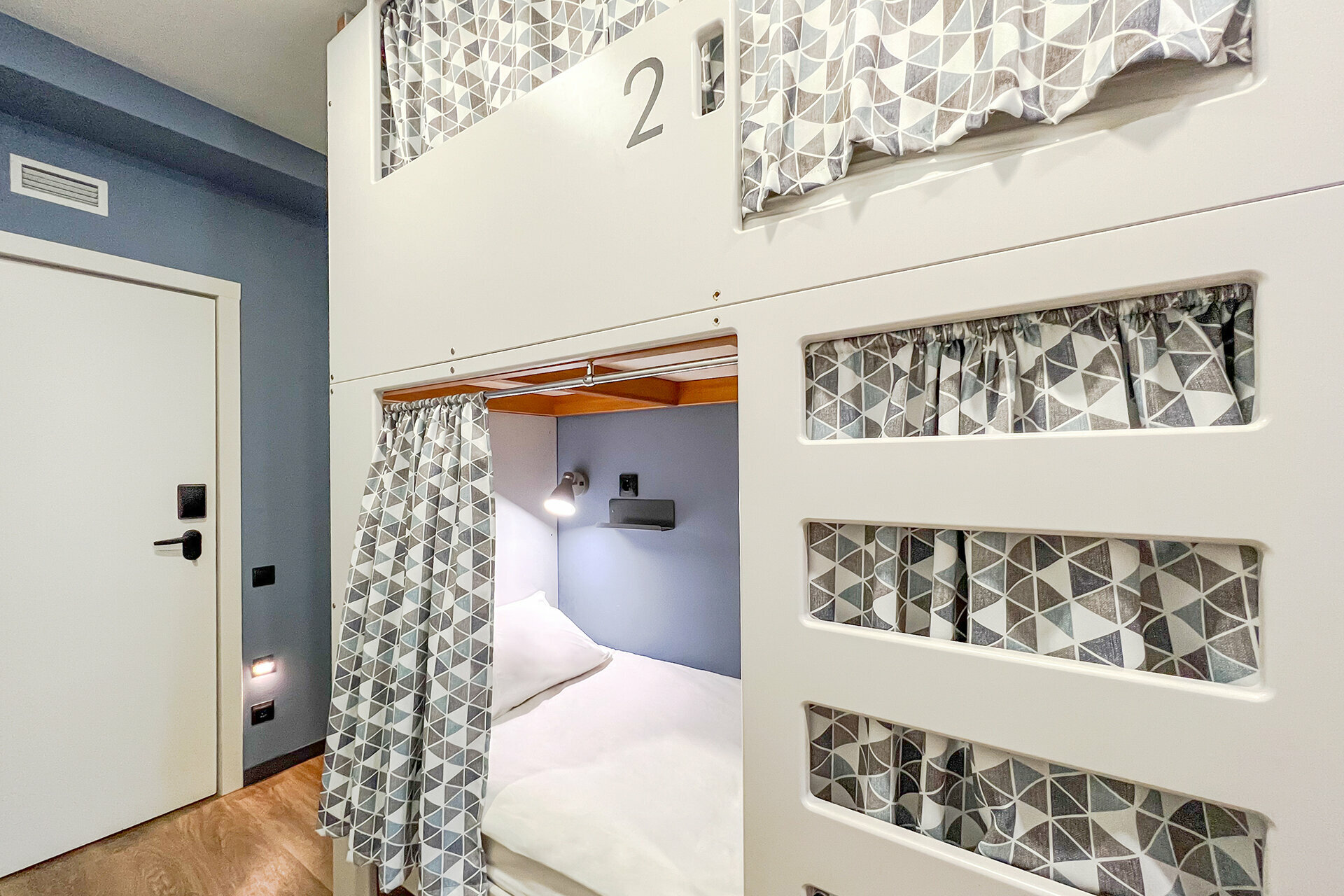 Общий 4-местный номер для мужчин и женщин