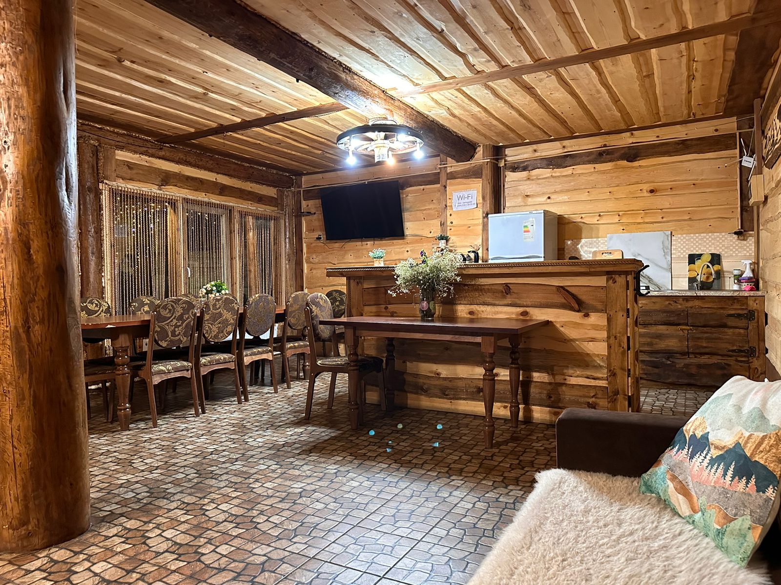 Коттедж с видом на лес