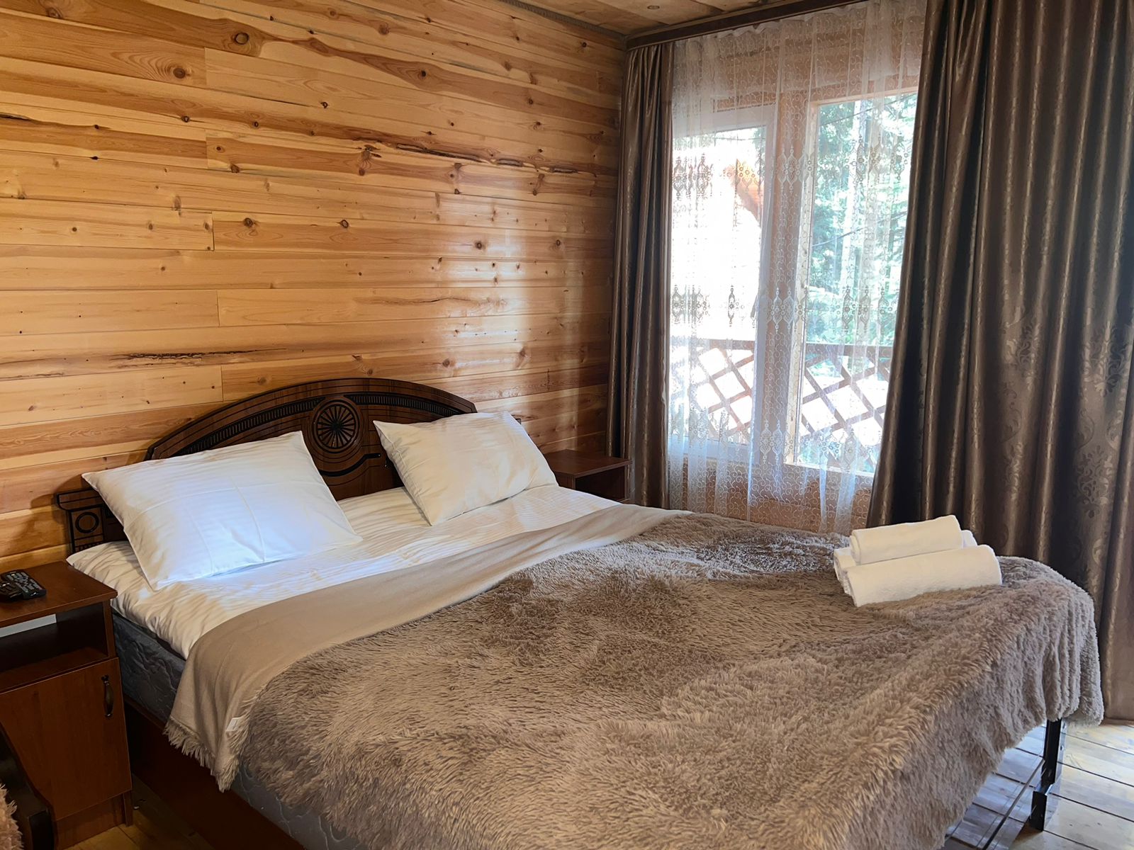 Коттедж с видом на лес