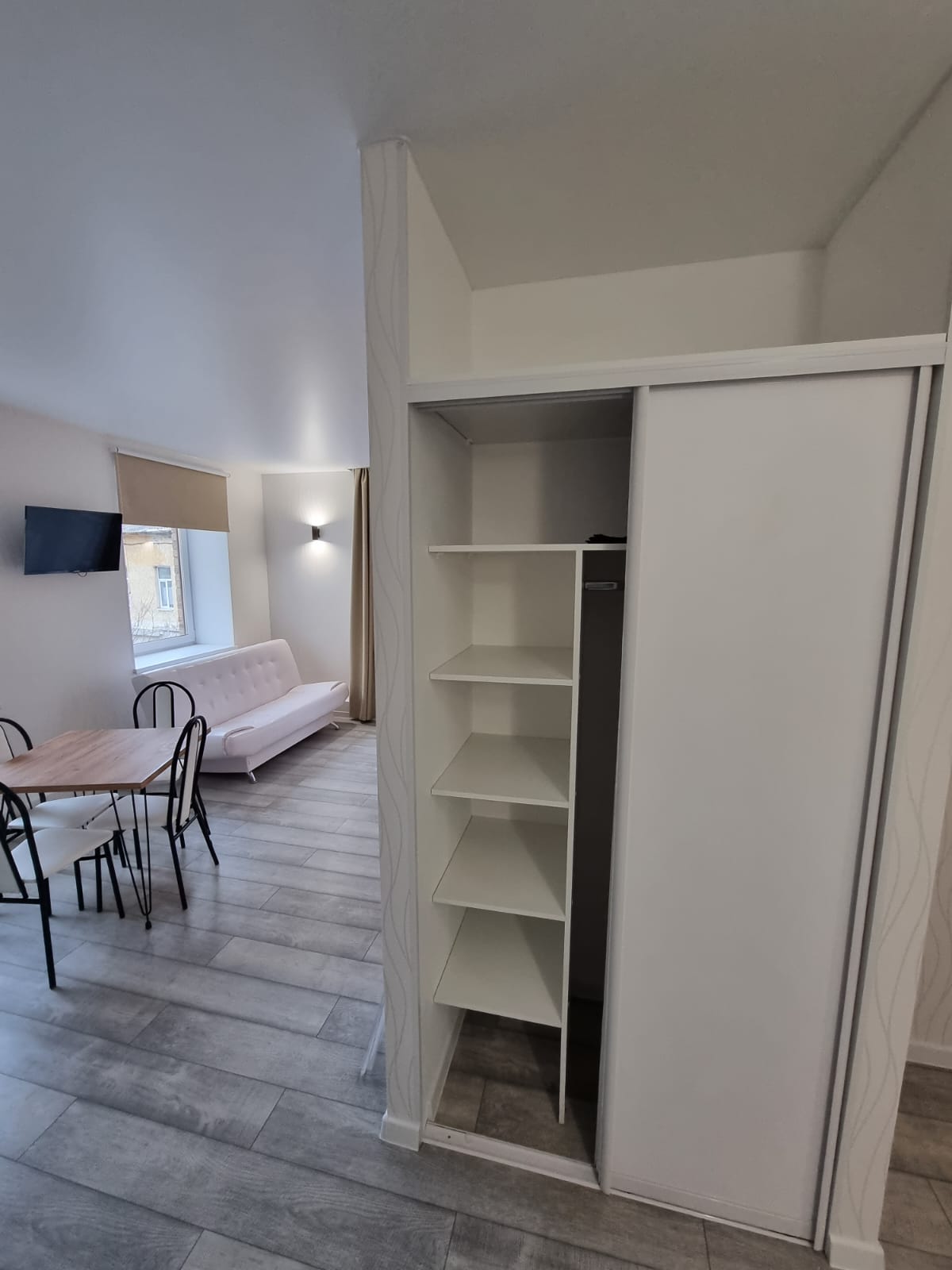 Четырехместный номер с балконом