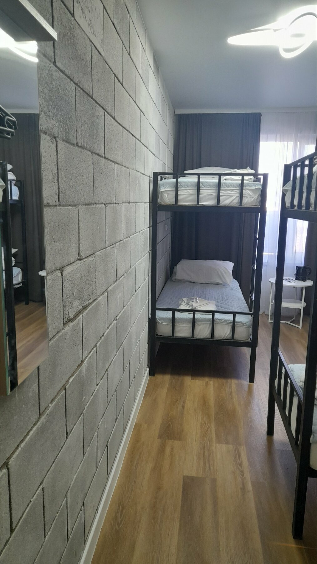 Общий 6-местный номер для мужчин и женщин