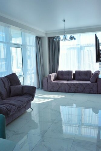DeLux в Sunny Wave