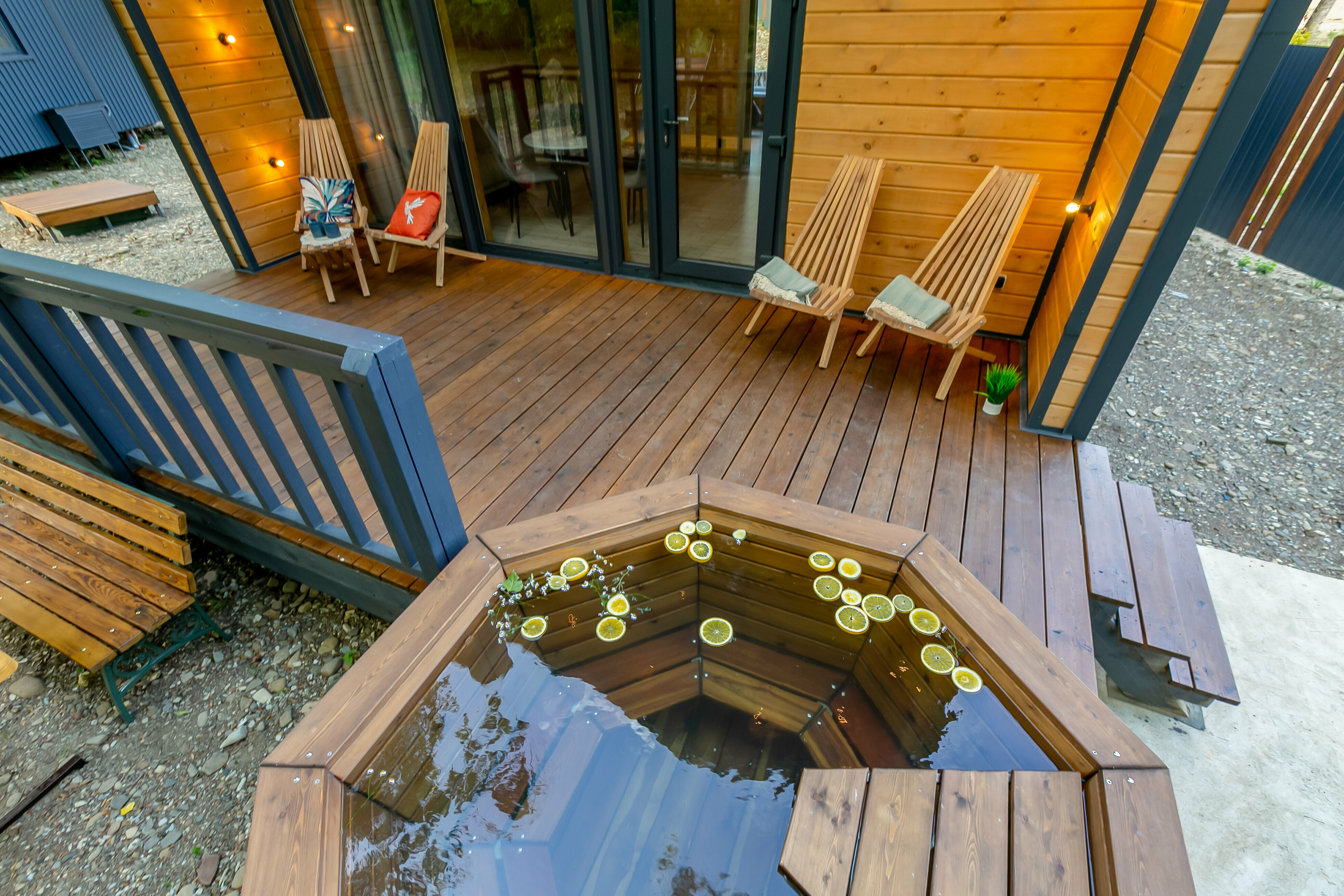 Двухуровневый четырехместный номер