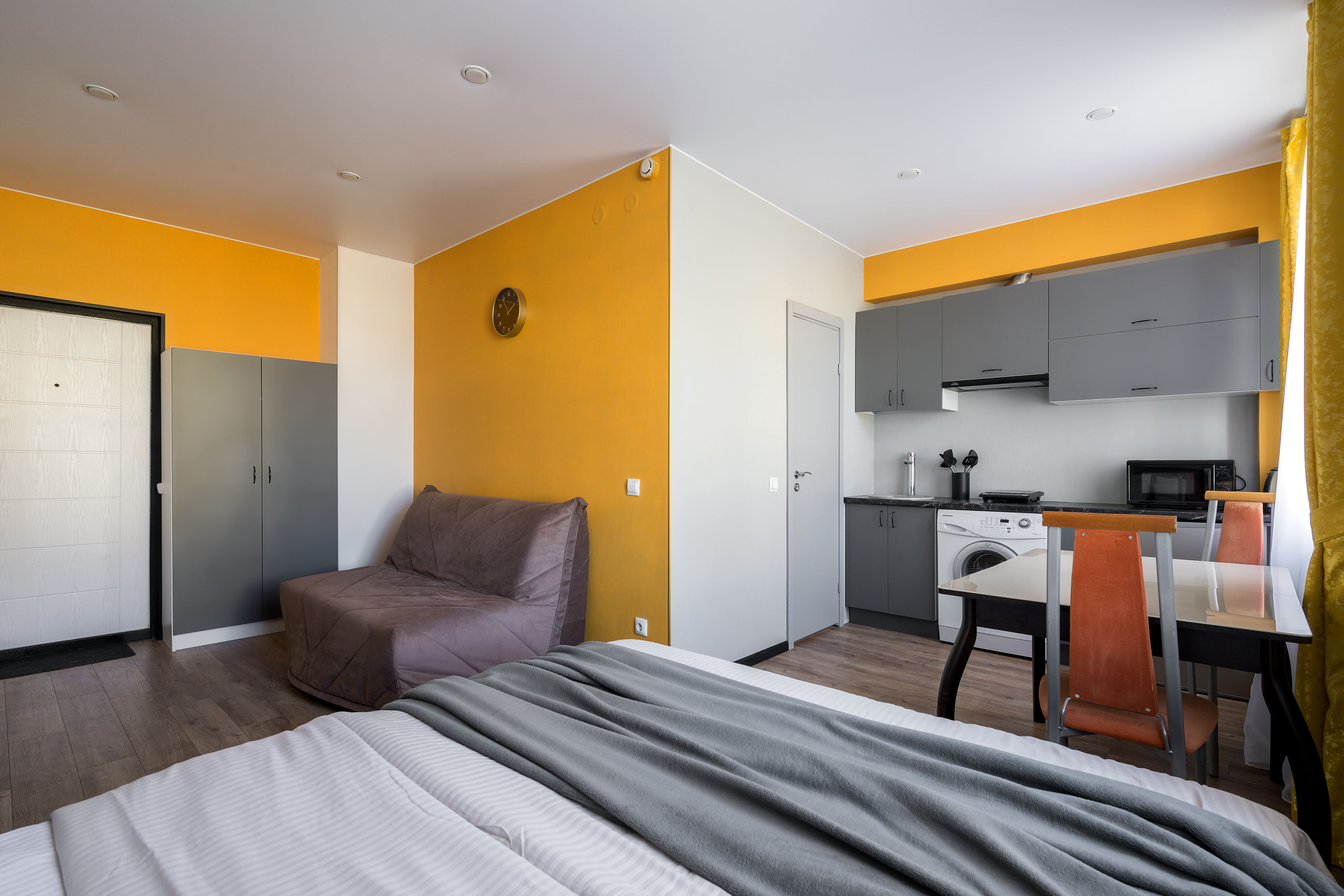 Апартаменты 210