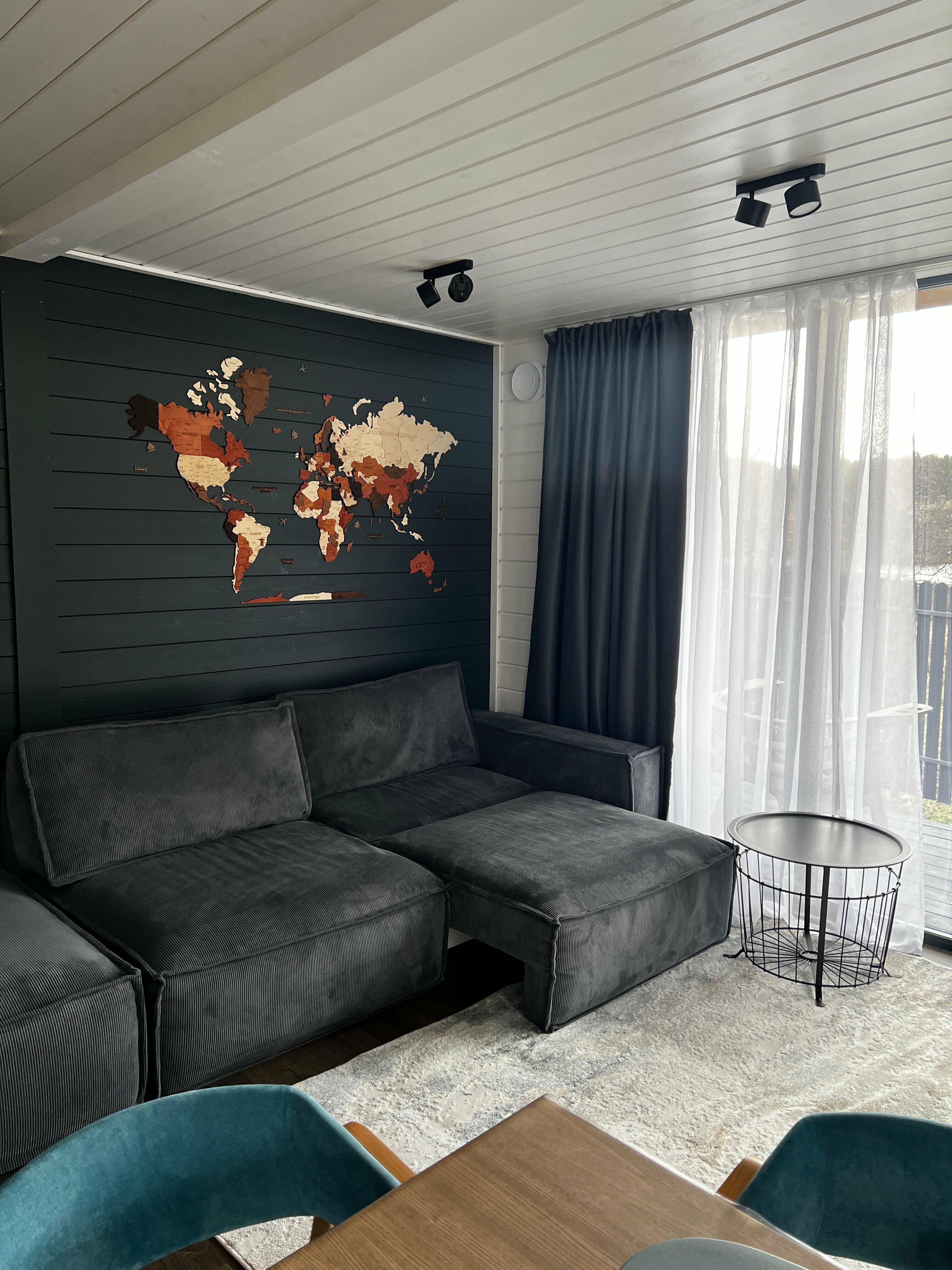 Дом с видом на озеро