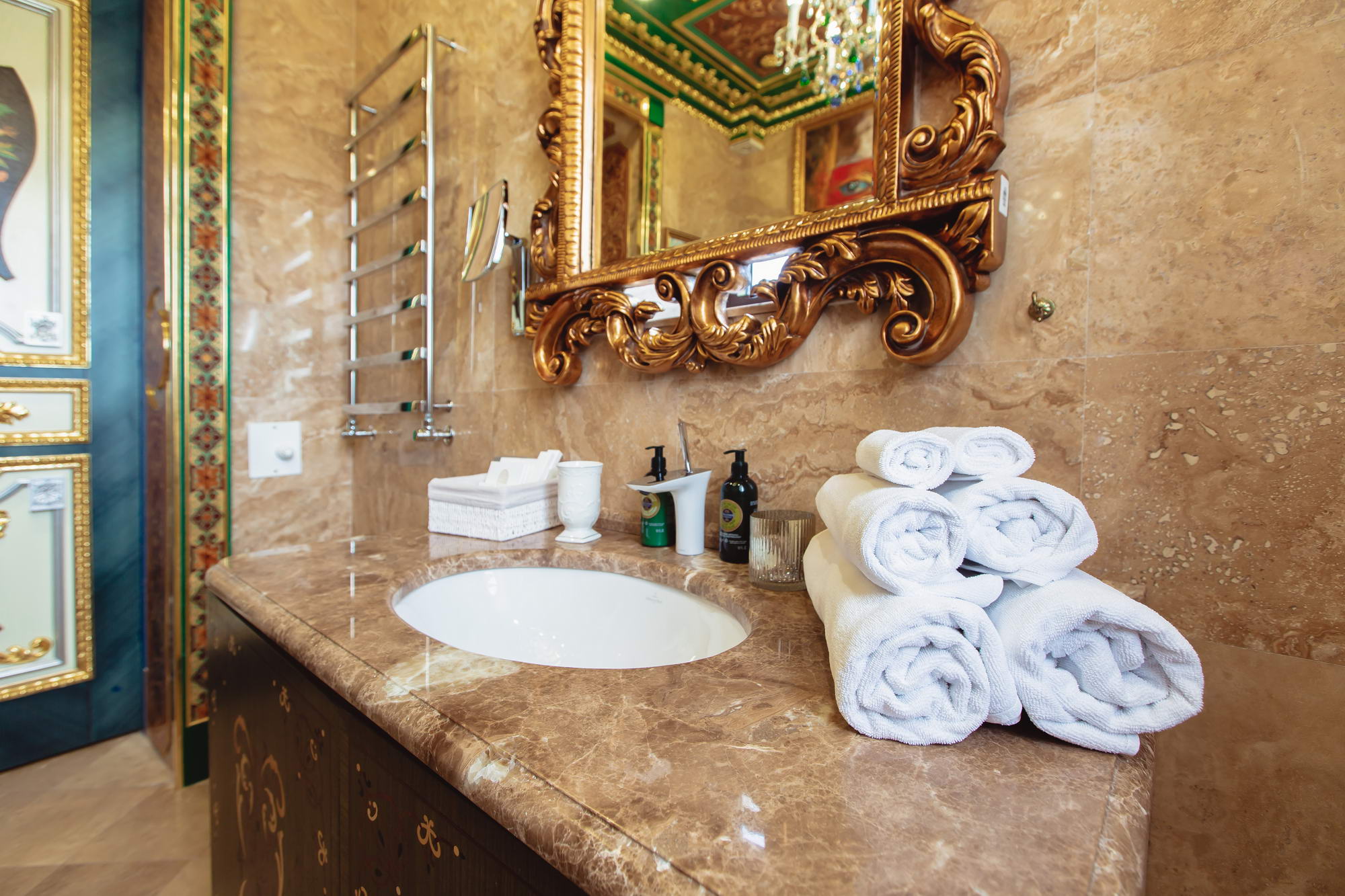 Люкс с балконом