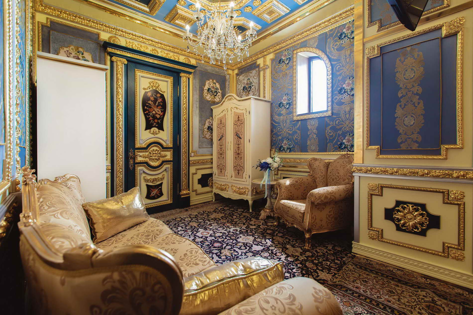 Люкс с кроватью размера "queen-size" и гидромассажной ванной