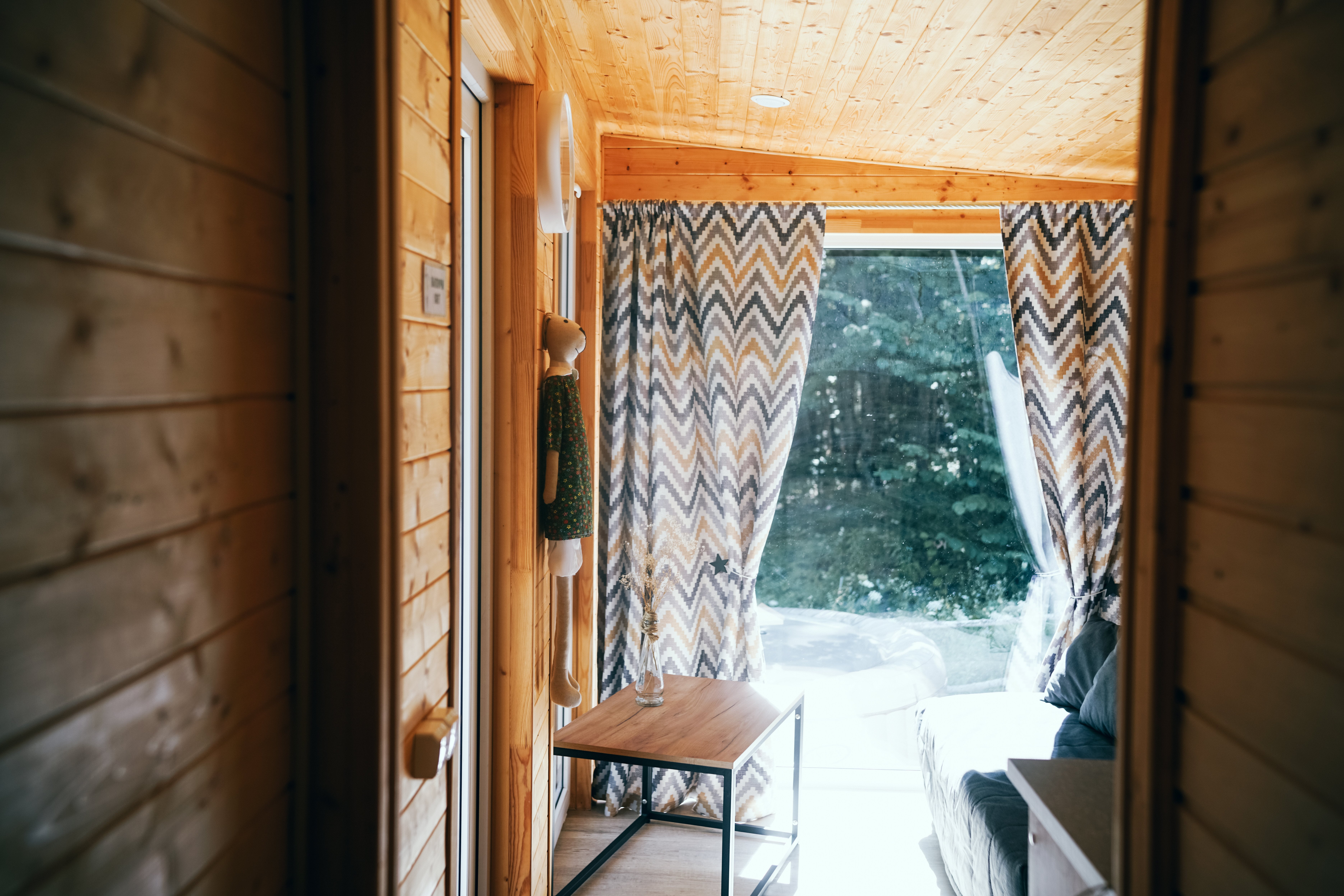 Домик в лесу c горячим бассейном-джакузи (оплачивается дополнительно)