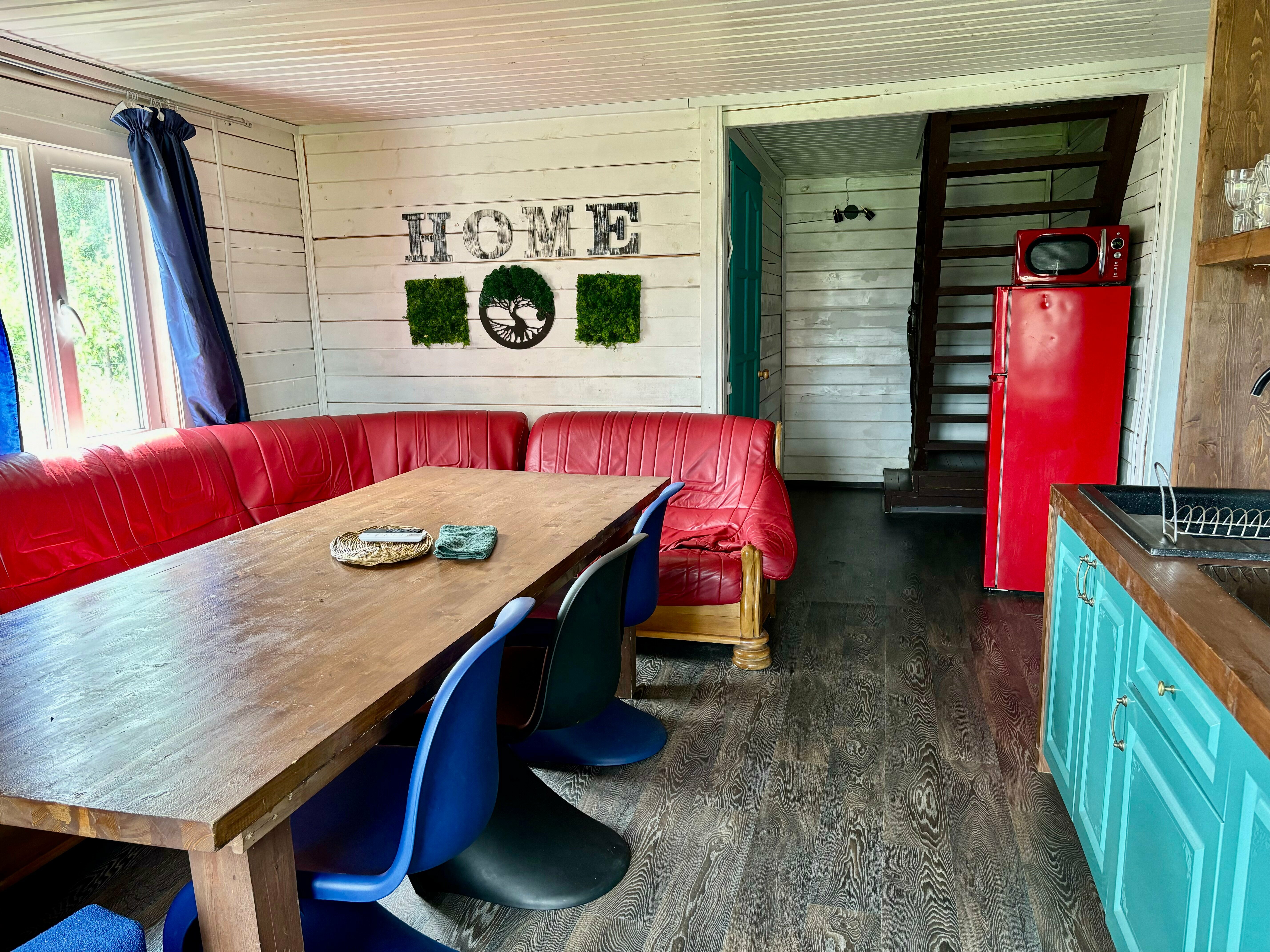 Дом с видом на лес