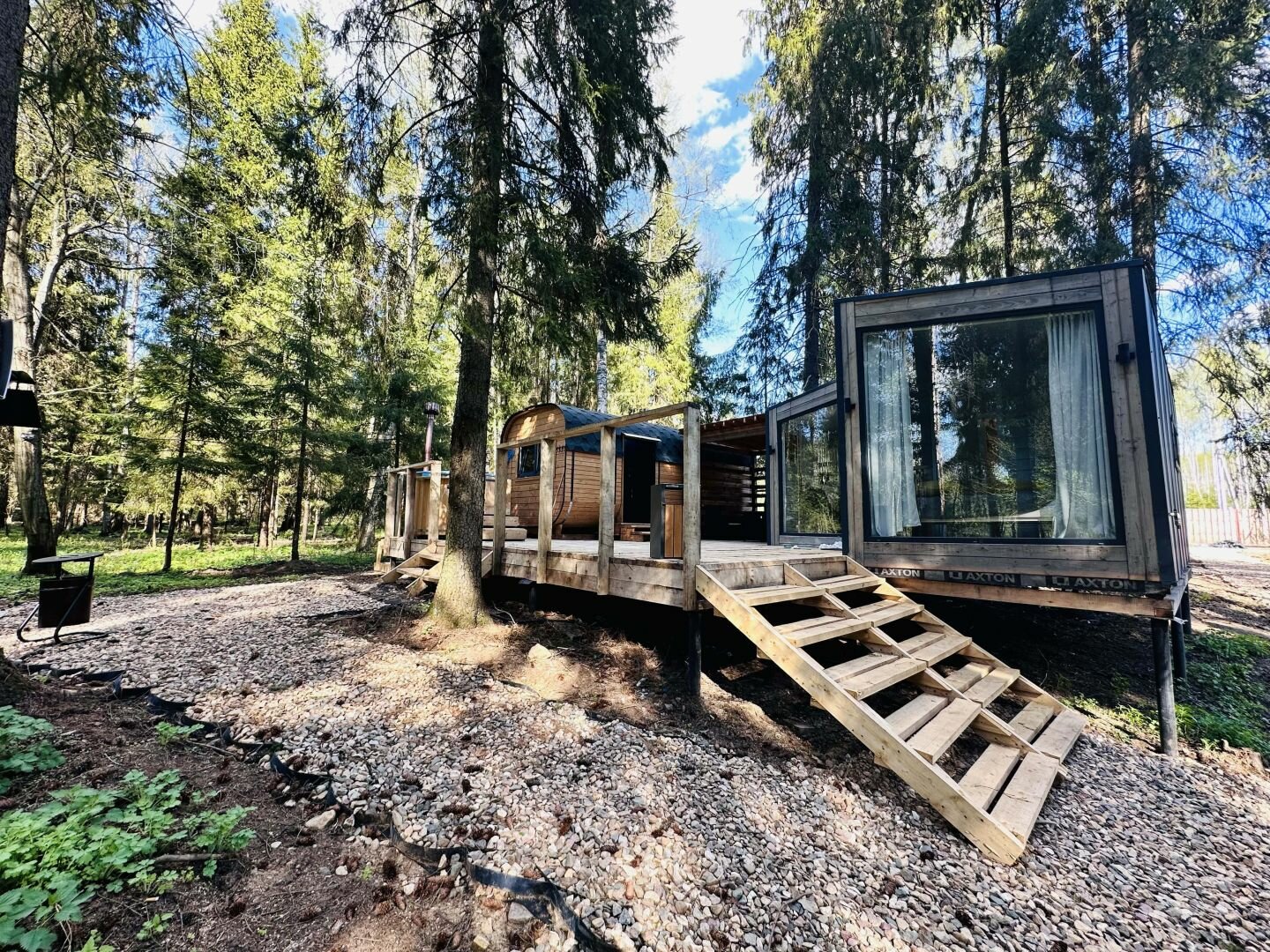 Дом с видом на лес