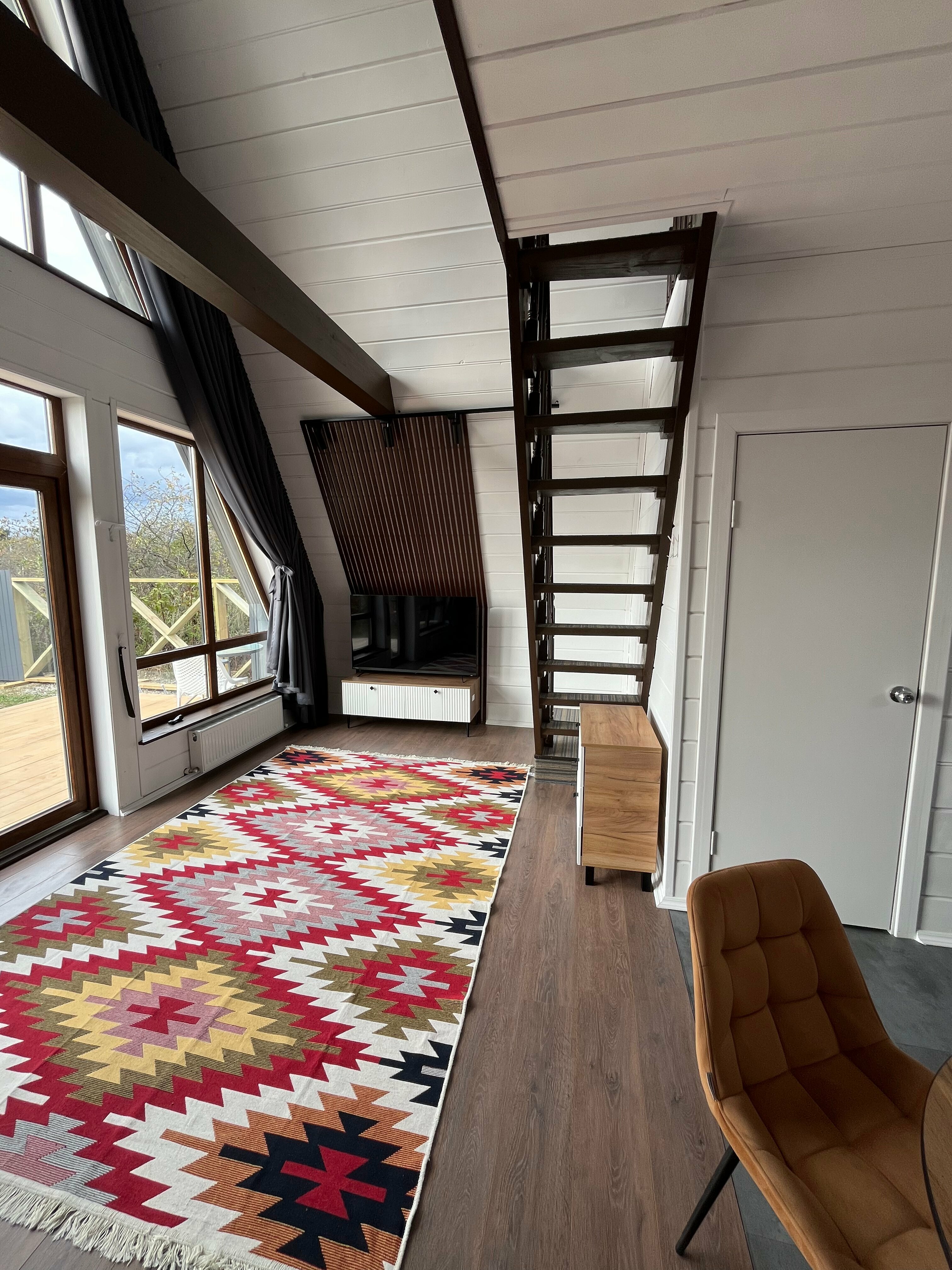 Шале у реки и леса (джакузи оплачивается отдельно - 4000р)