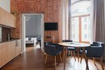 Улучшенный семейный номер в F12 Apartments