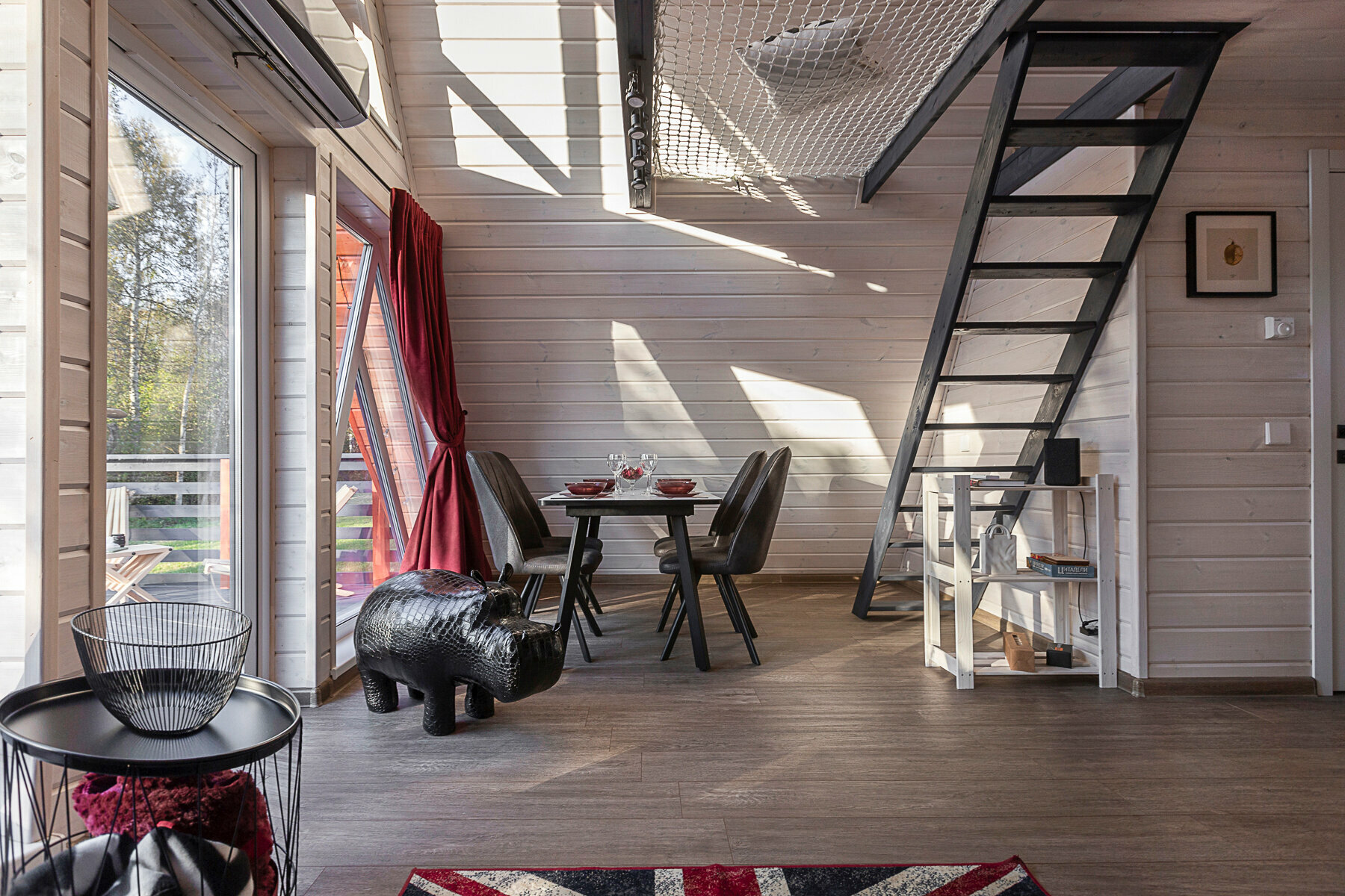 Дом с видом на лес