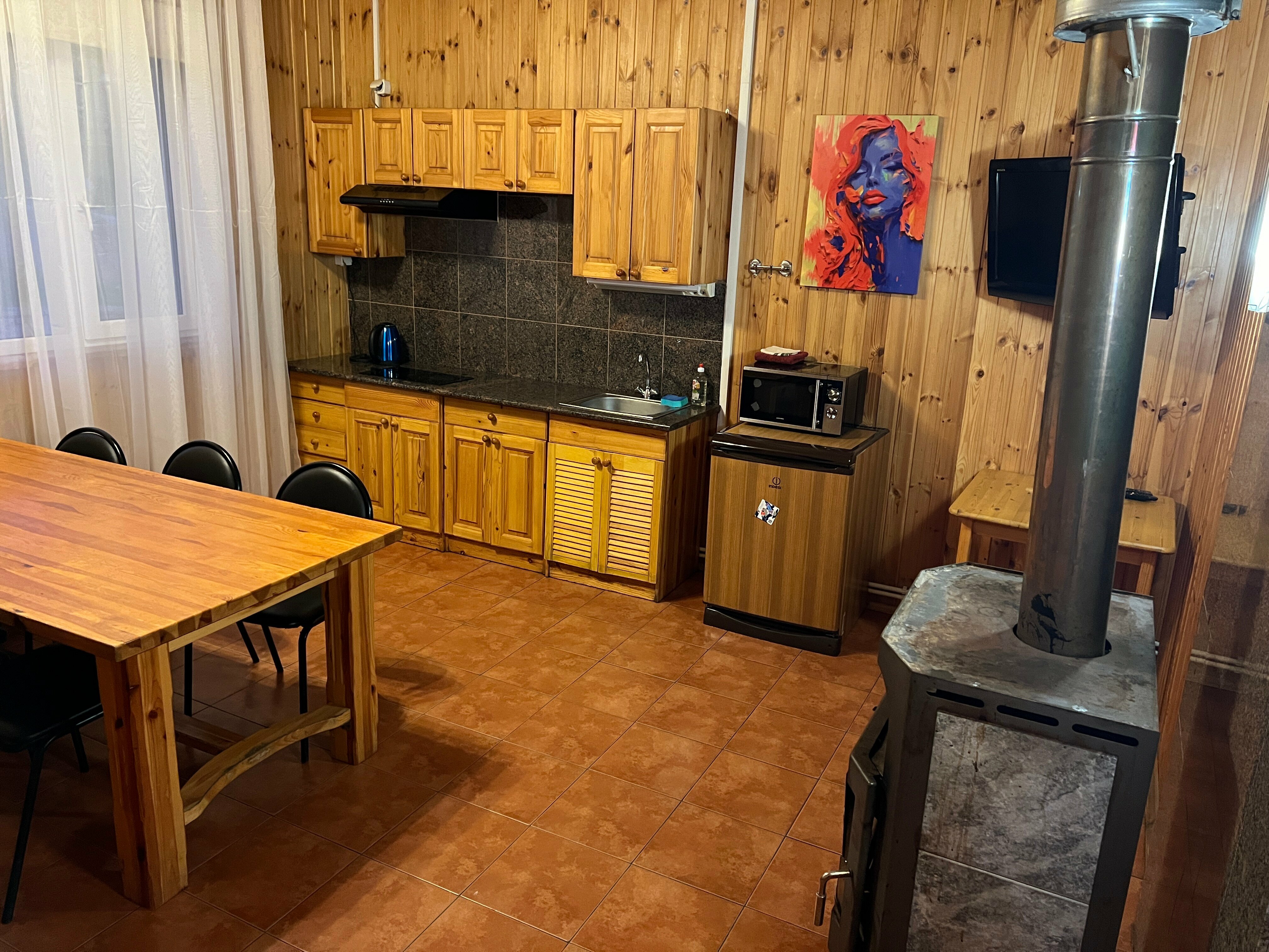 Большой коттедж с видом на залив