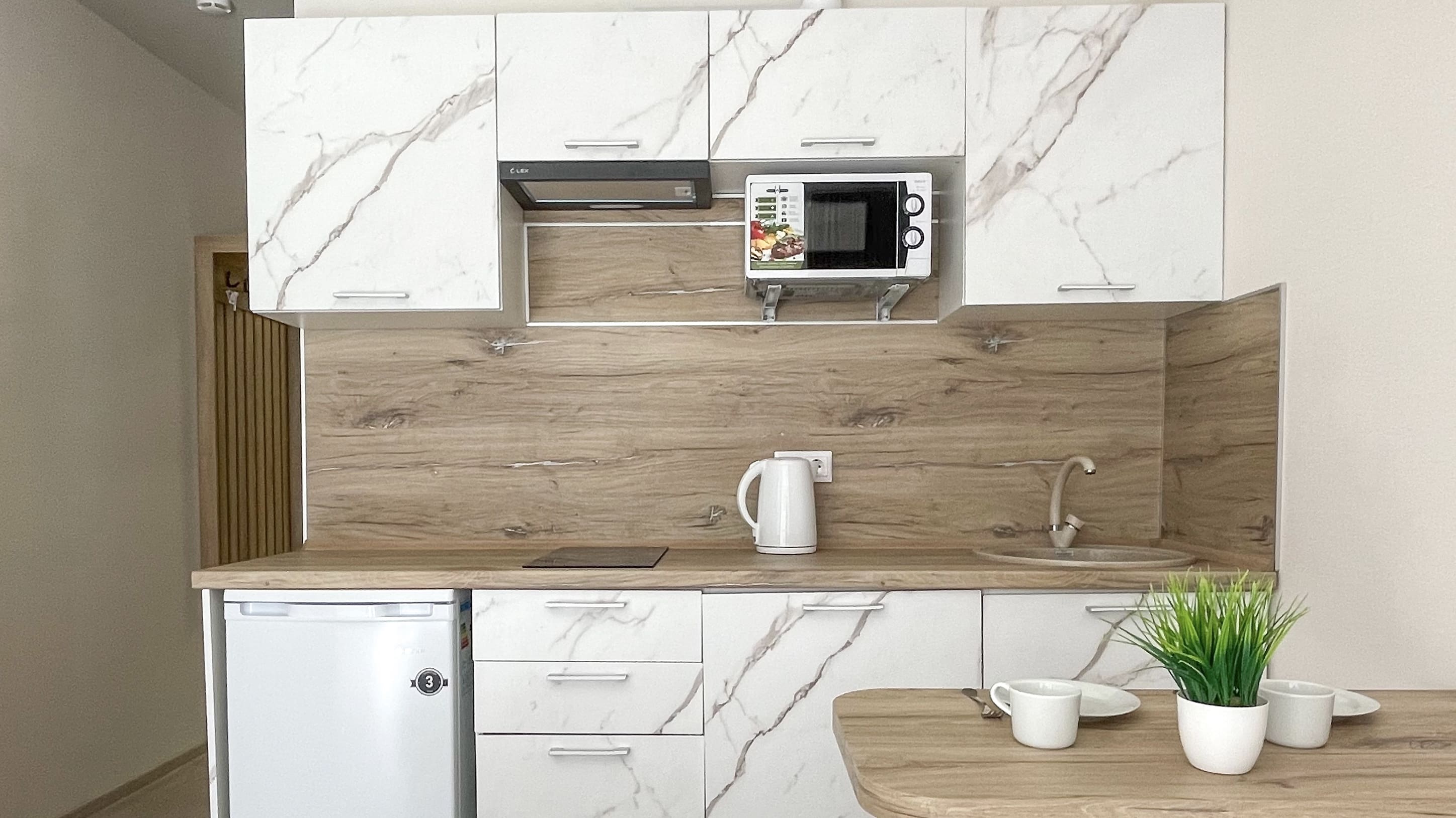 Апартаменты-студия с видом на море