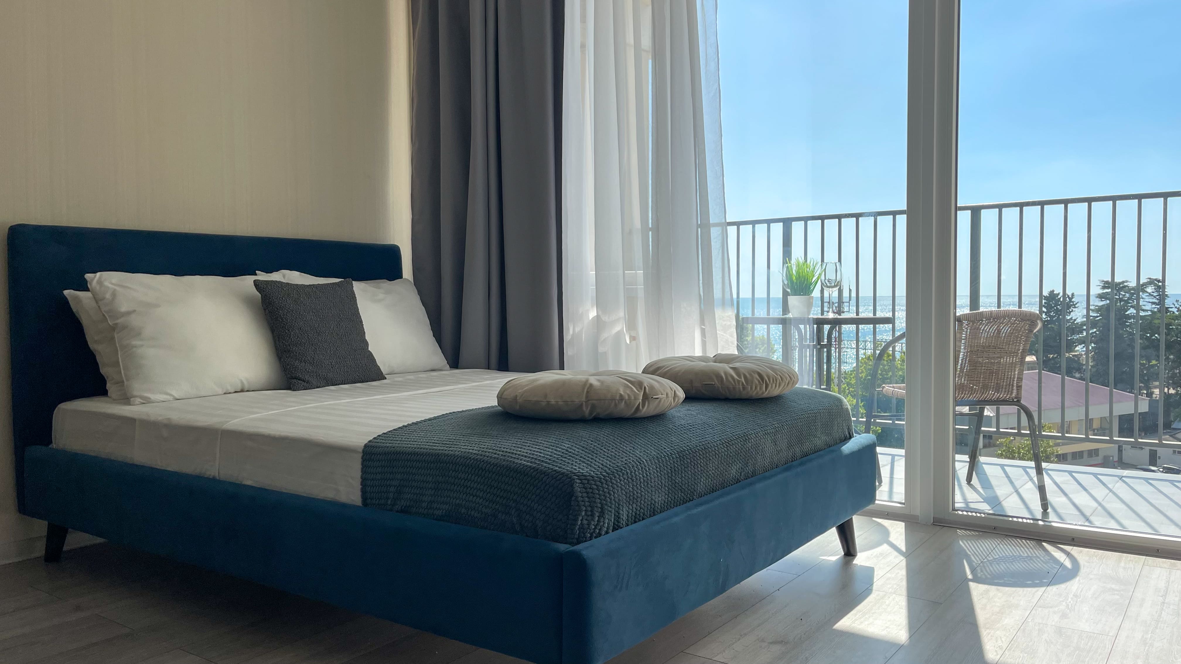 Апартаменты-студия с видом на море