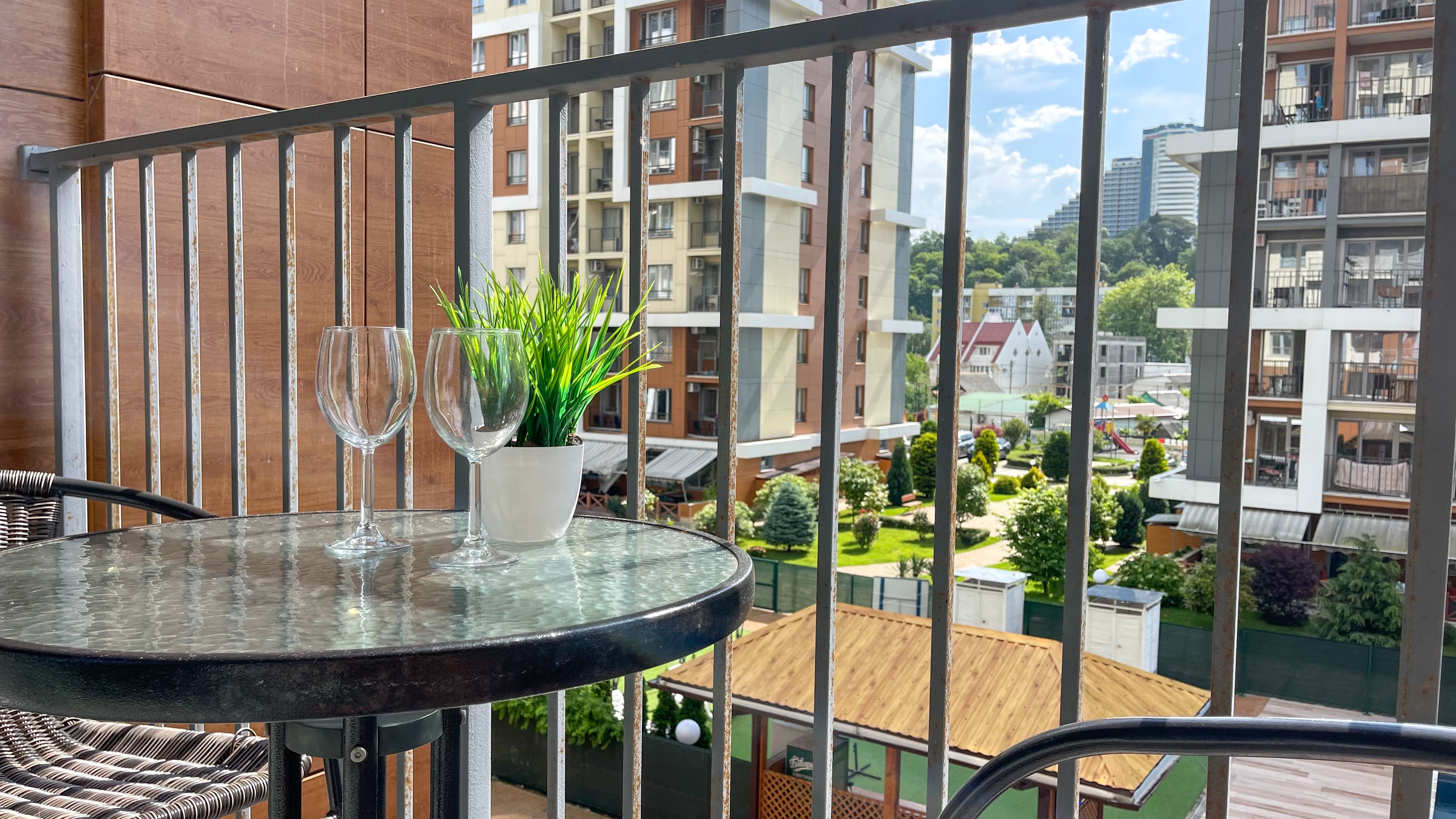 Апартаменты с видом на бассейн