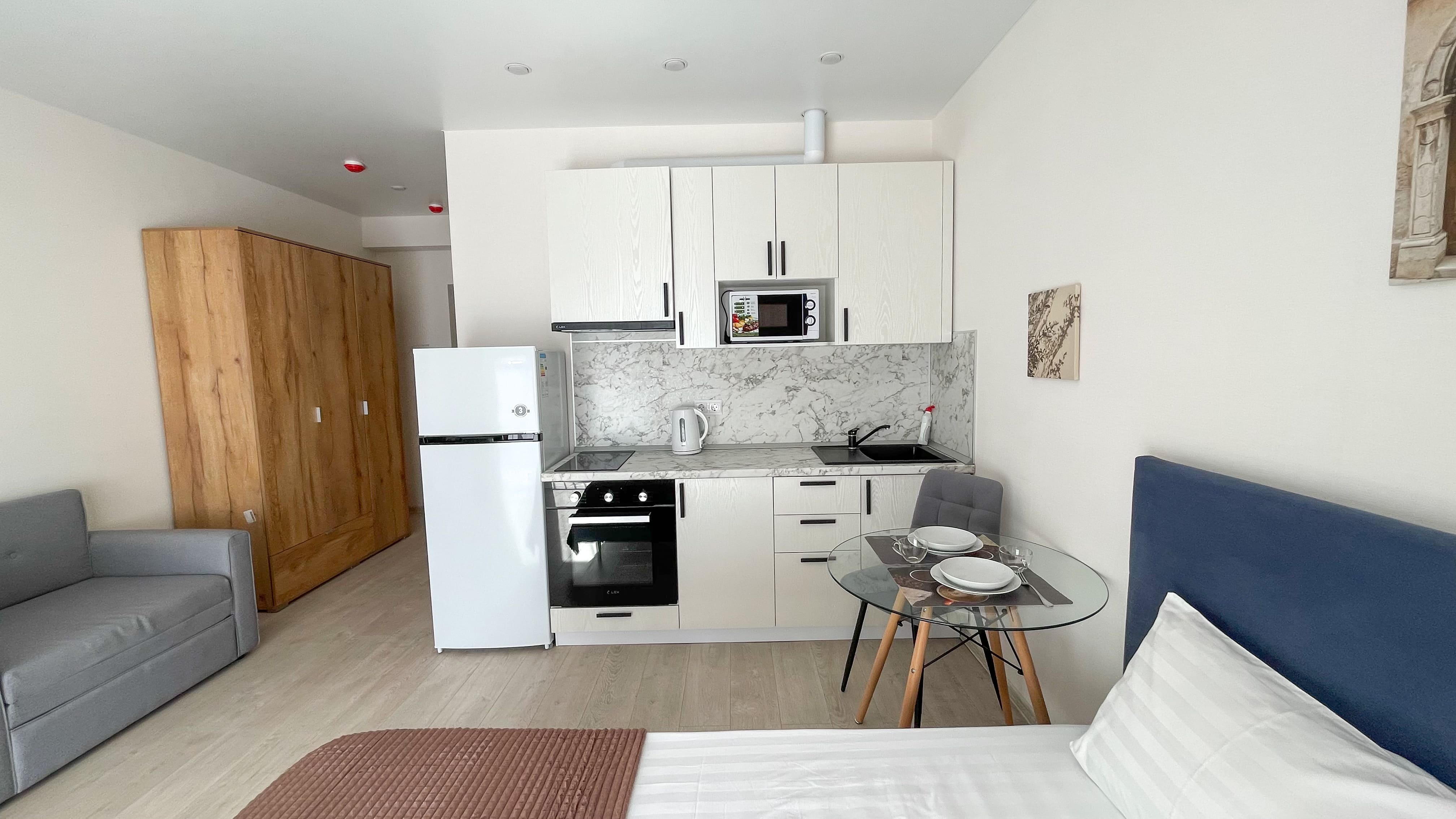 Апартаменты с балконом