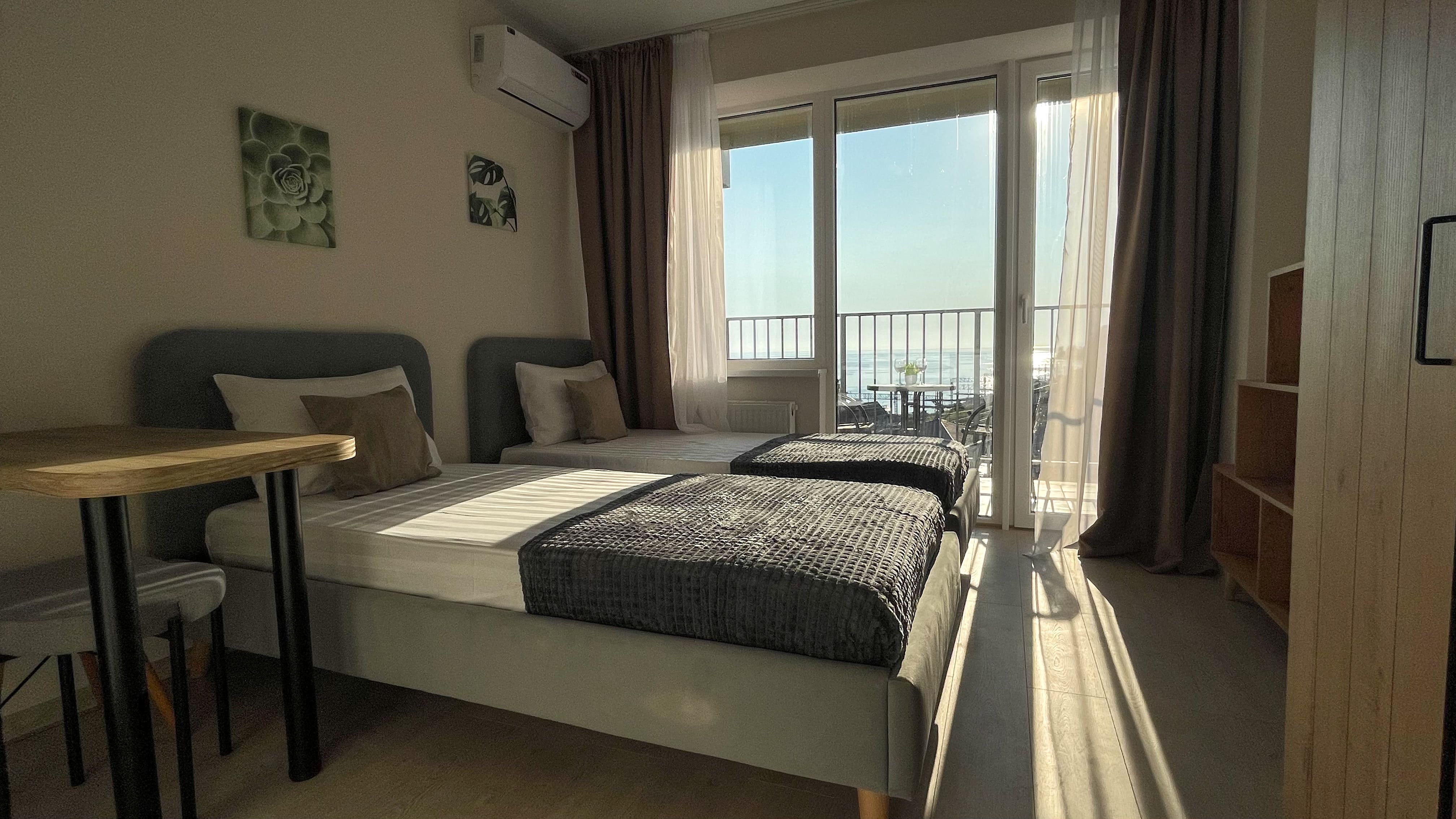 Апартаменты с балконом