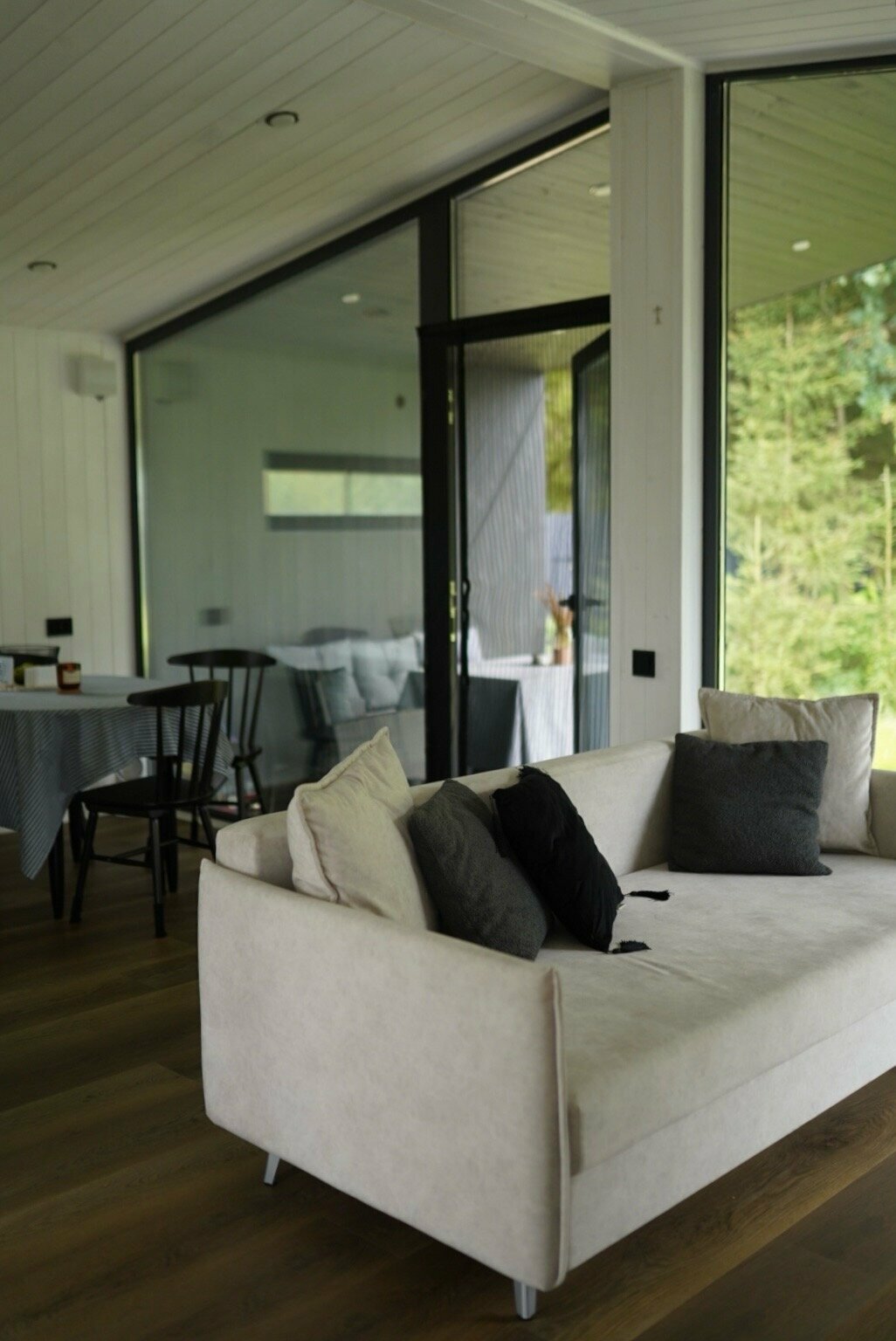 Дом с видом на лес