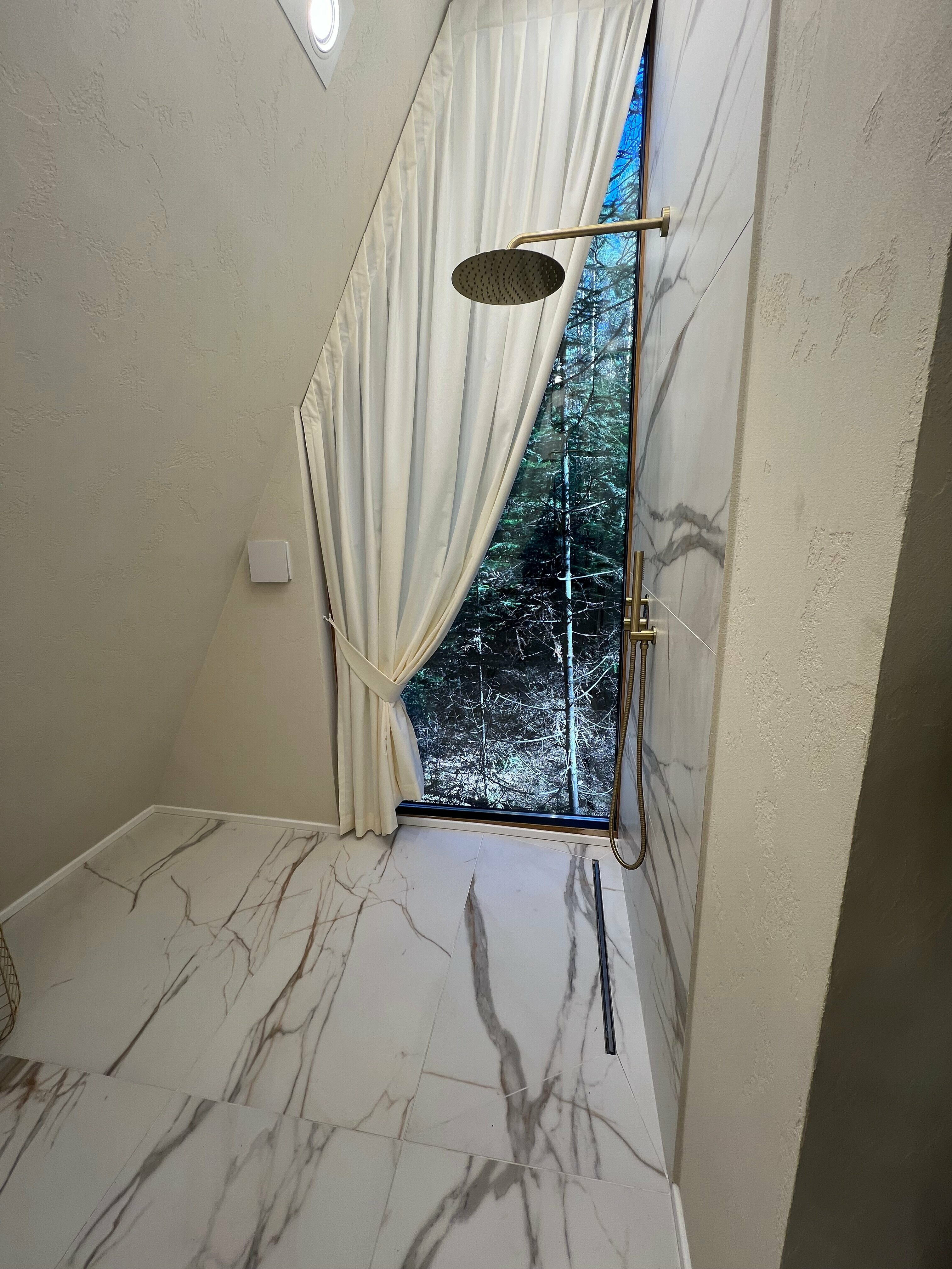 Четырехместный номер с видом на сад